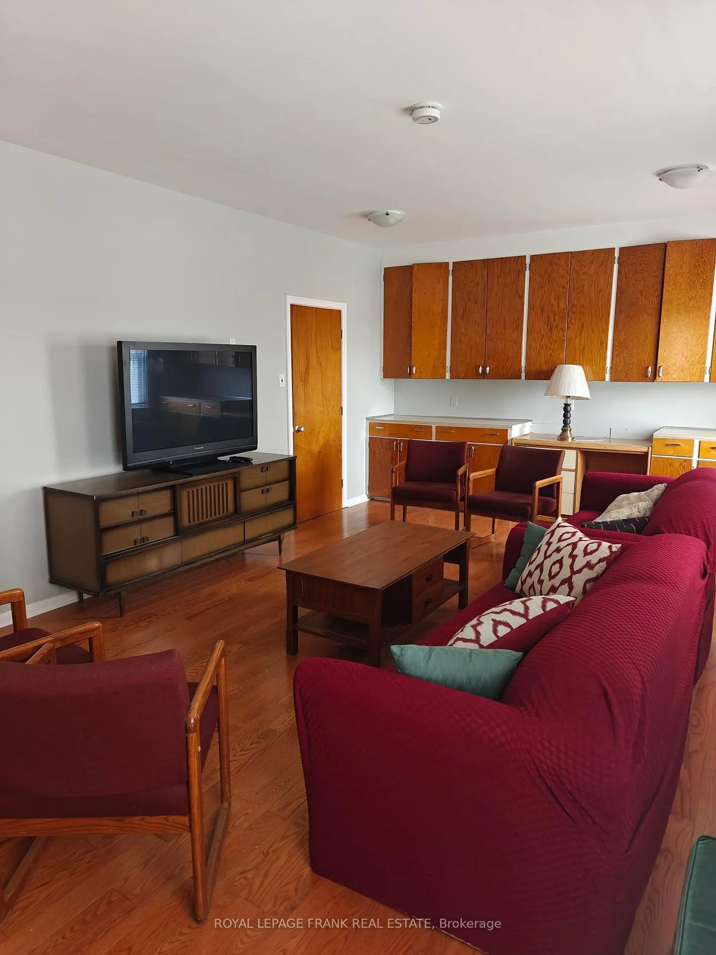 Photo 16 of Unit Room #9, 374 Central Park Boulevard S, Oshawa, Central — HOMEH