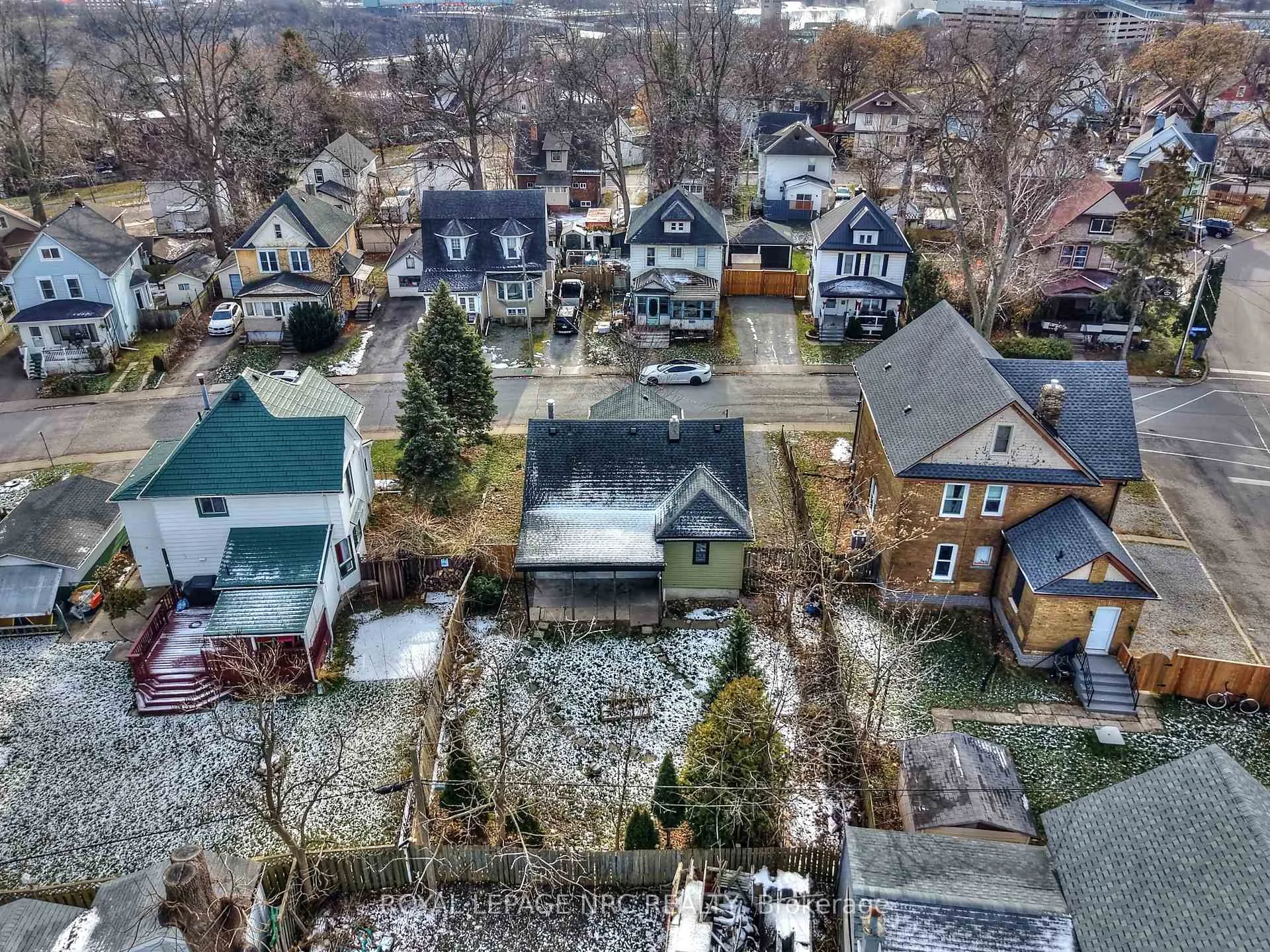 Photo 21 of 4639 Eastwood Crescent, Niagara Falls, Downtown — HOMEH