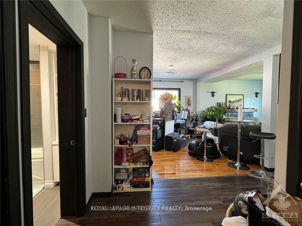 Photo 4 of Unit 1, 110 Glynn Avenue, Ottawa, Overbrook — HOMEH