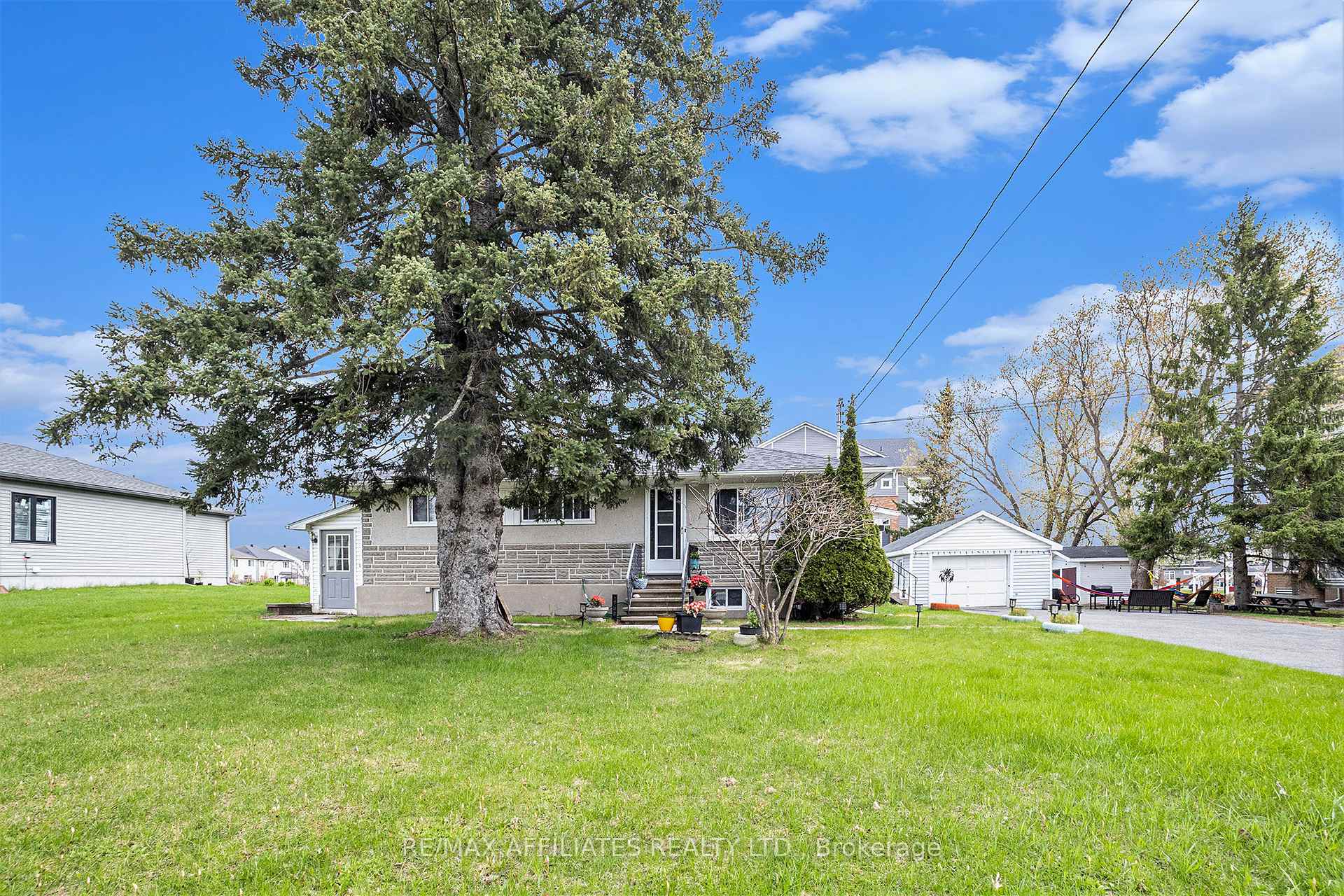 Photo 1 of 6208 Renaud Road, Ottawa, Mer Bleue/Bradley Estates/Anderson Park — HOMEH