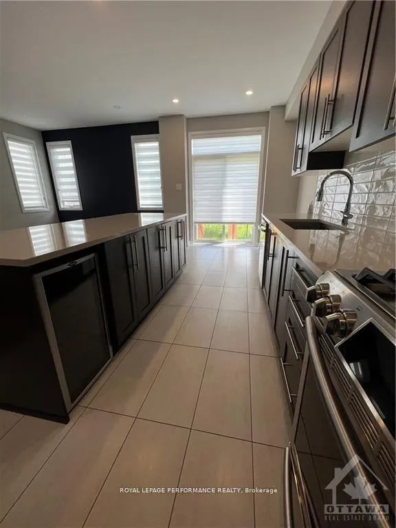 Photo 14 of 18 Gardenpost Terrace S, Ottawa, Avalon West — HOMEH