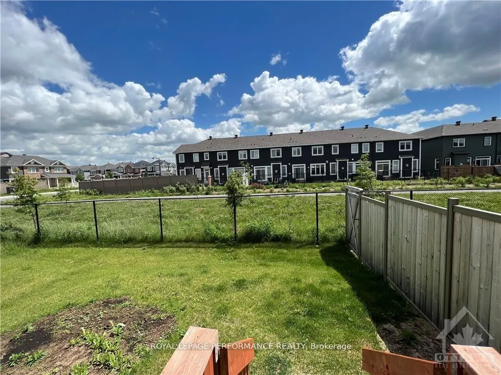 Photo 24 of 18 Gardenpost Terrace S, Ottawa, Avalon West — HOMEH