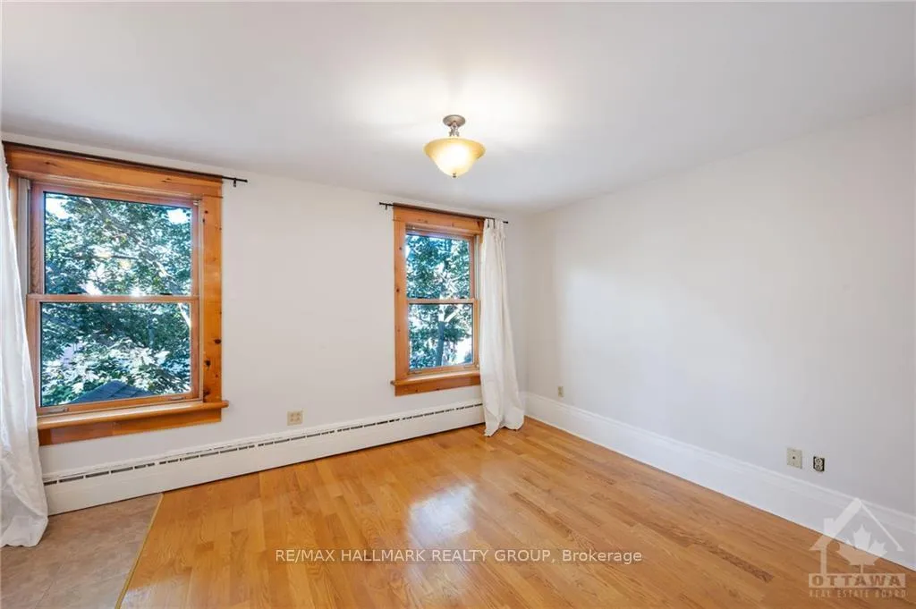 Photo 4 of 367 Mackay Street, Ottawa, Lindenlea — HOMEH