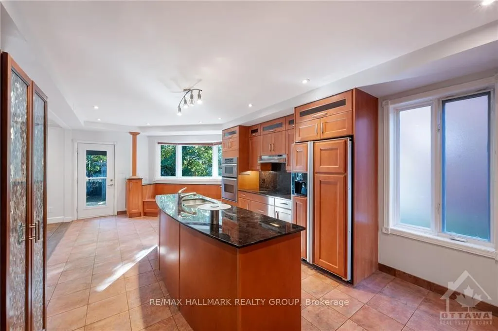 Photo 11 of 367 Mackay Street, Ottawa, Lindenlea — HOMEH