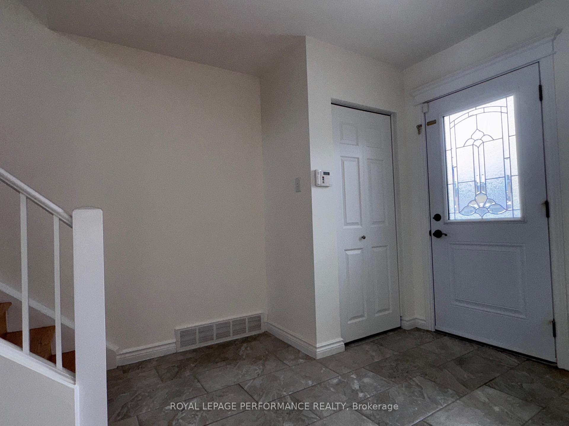 Photo 3 of 2368 Sudbury Avenue, Ottawa, Queensway Terrace South/Ridgeview — HOMEH