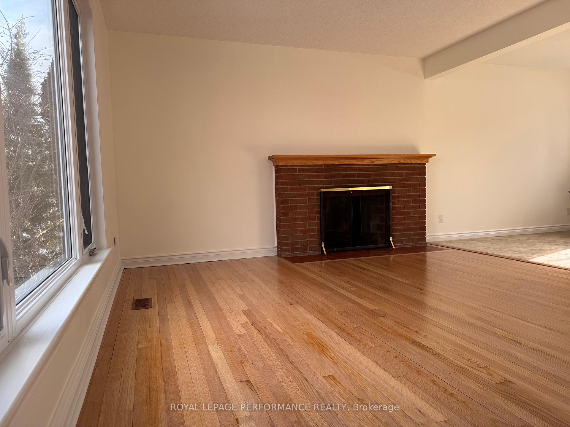 Photo 9 of 2368 Sudbury Avenue, Ottawa, Queensway Terrace South/Ridgeview — HOMEH
