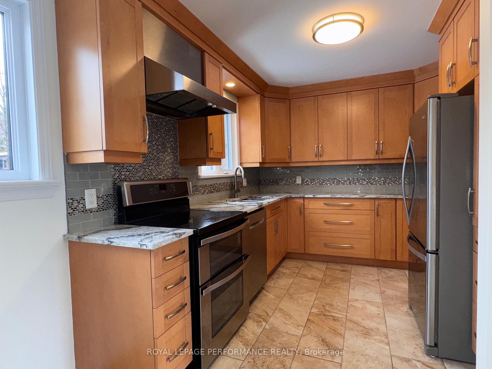 Photo 11 of 2368 Sudbury Avenue, Ottawa, Queensway Terrace South/Ridgeview — HOMEH