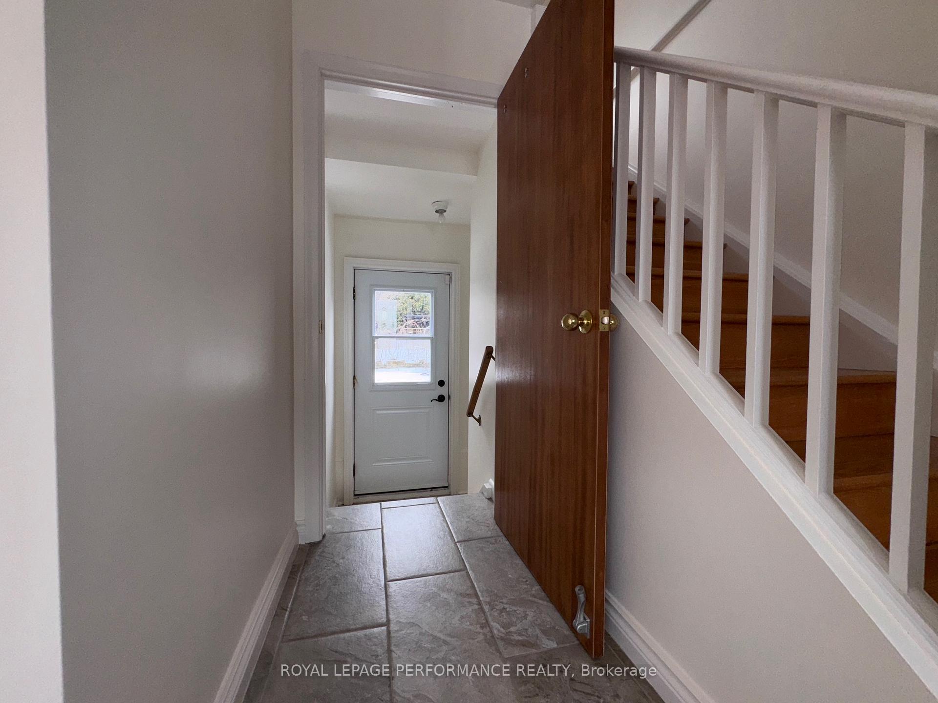Photo 13 of 2368 Sudbury Avenue, Ottawa, Queensway Terrace South/Ridgeview — HOMEH