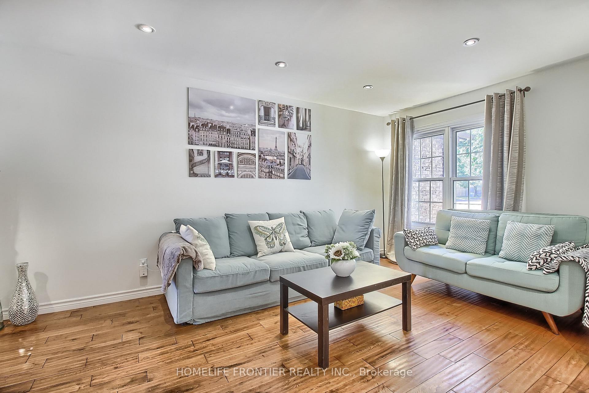 Photo 12 of 256 Ross Lane, Oakville, River Oaks — HOMEH
