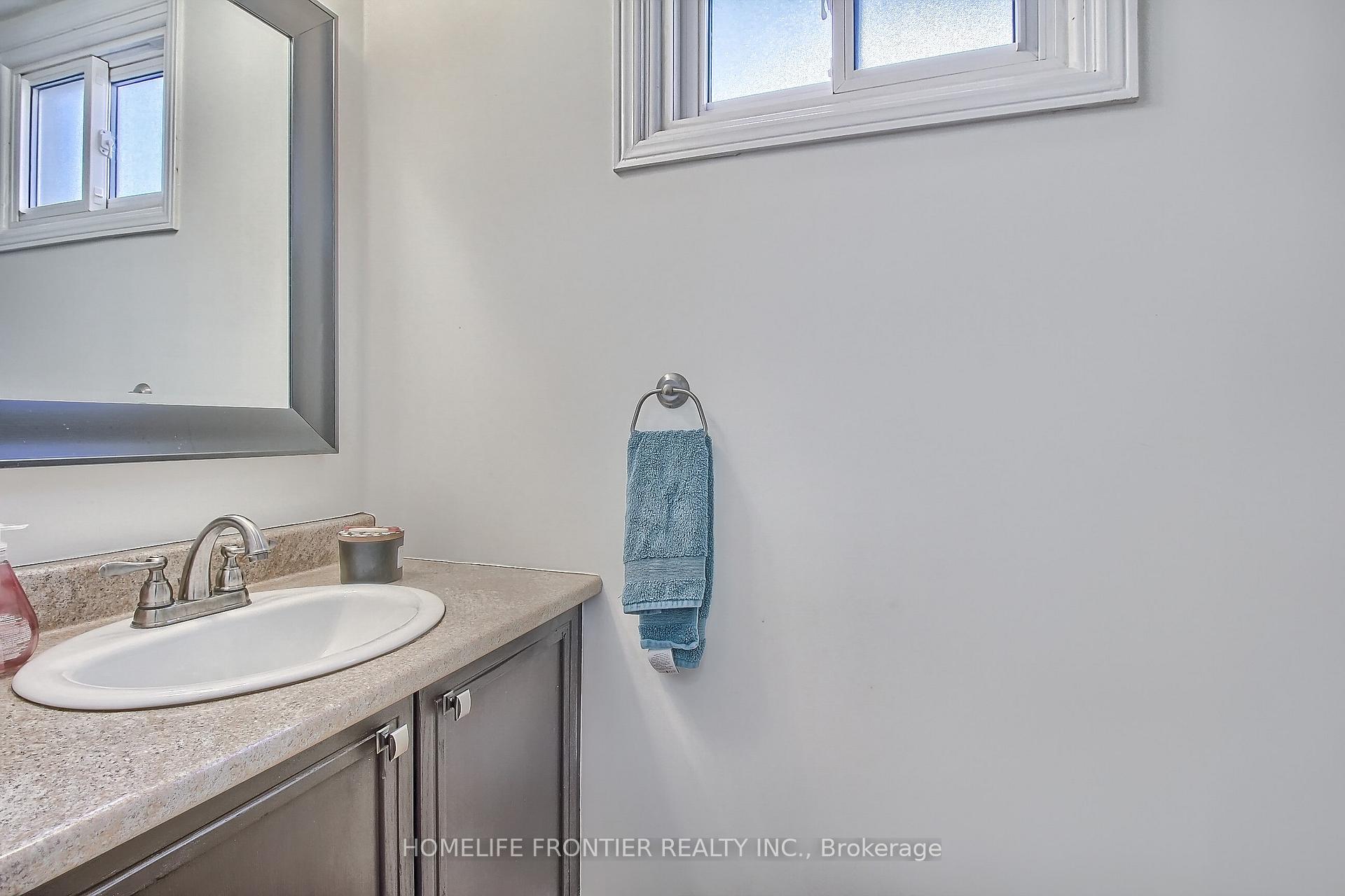 Photo 27 of 256 Ross Lane, Oakville, River Oaks — HOMEH