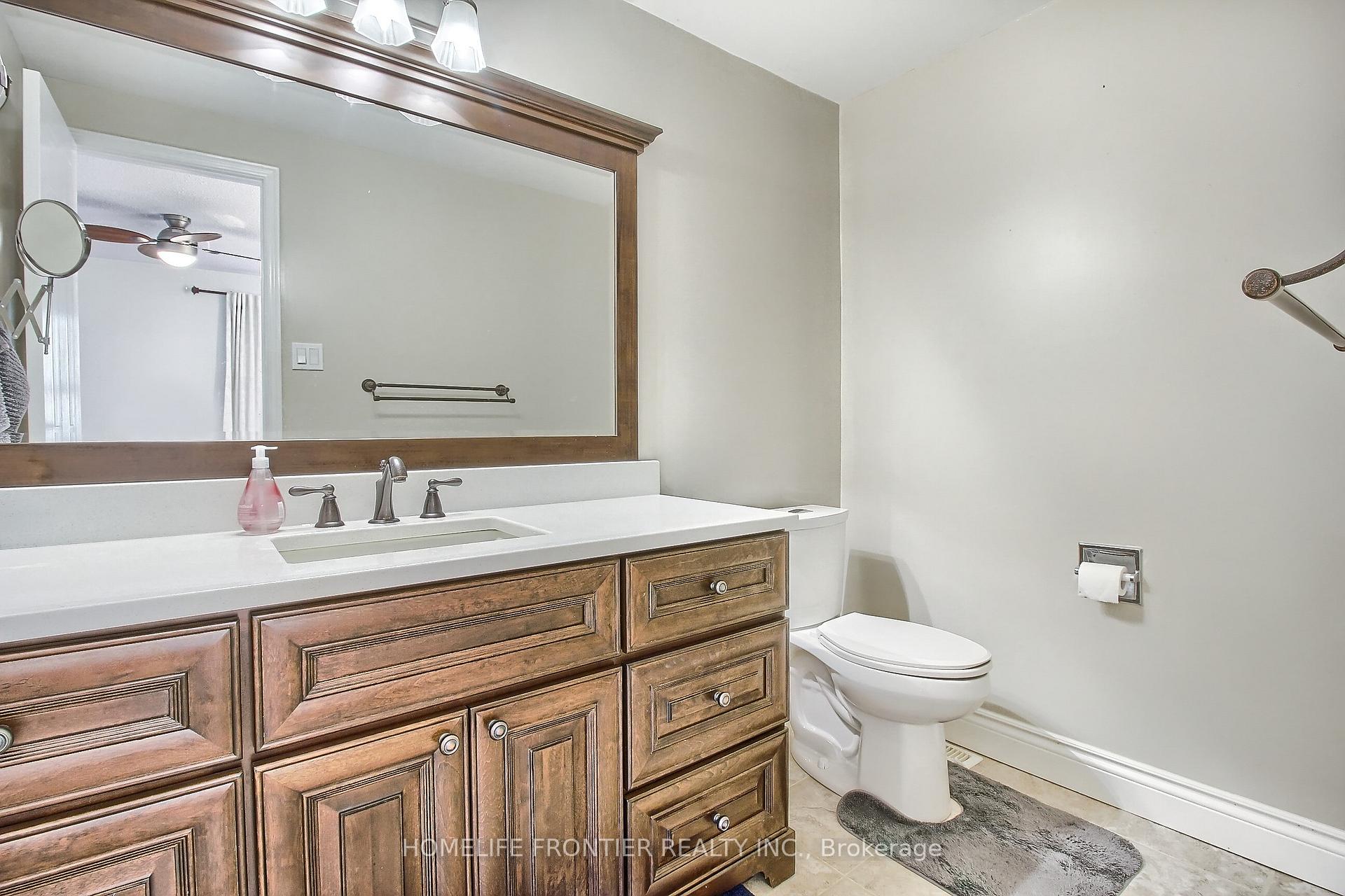 Photo 33 of 256 Ross Lane, Oakville, River Oaks — HOMEH