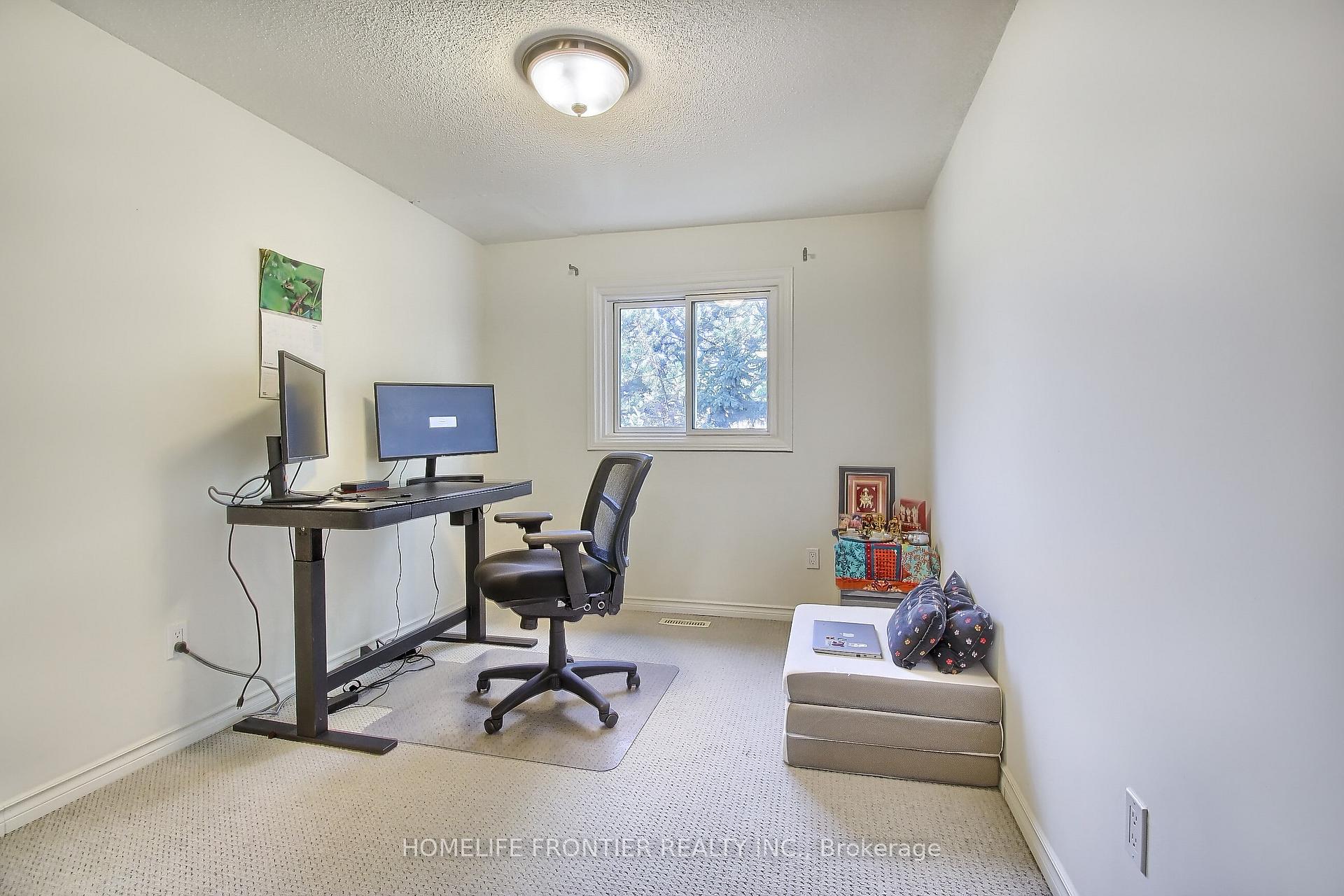 Photo 35 of 256 Ross Lane, Oakville, River Oaks — HOMEH