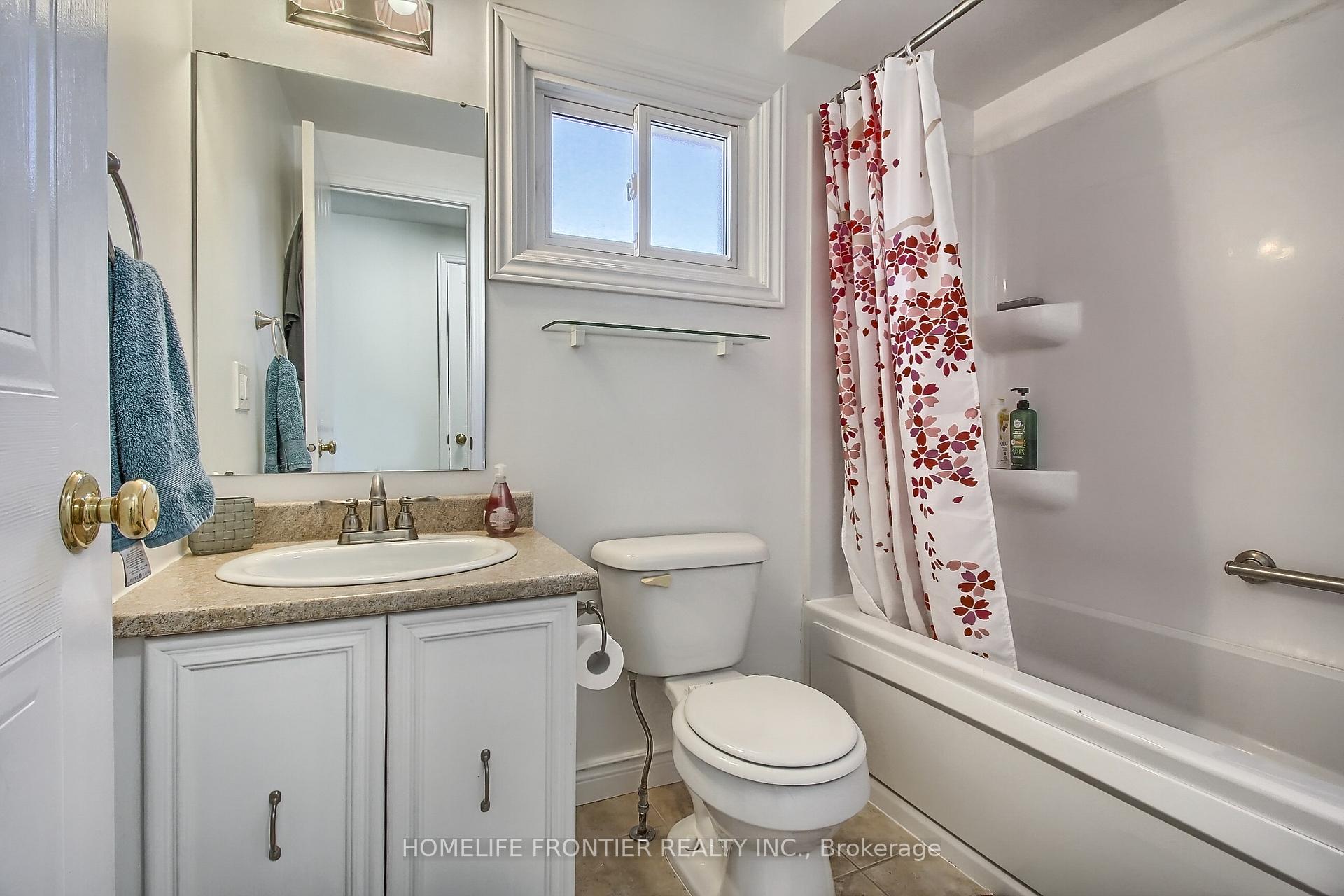 Photo 36 of 256 Ross Lane, Oakville, River Oaks — HOMEH