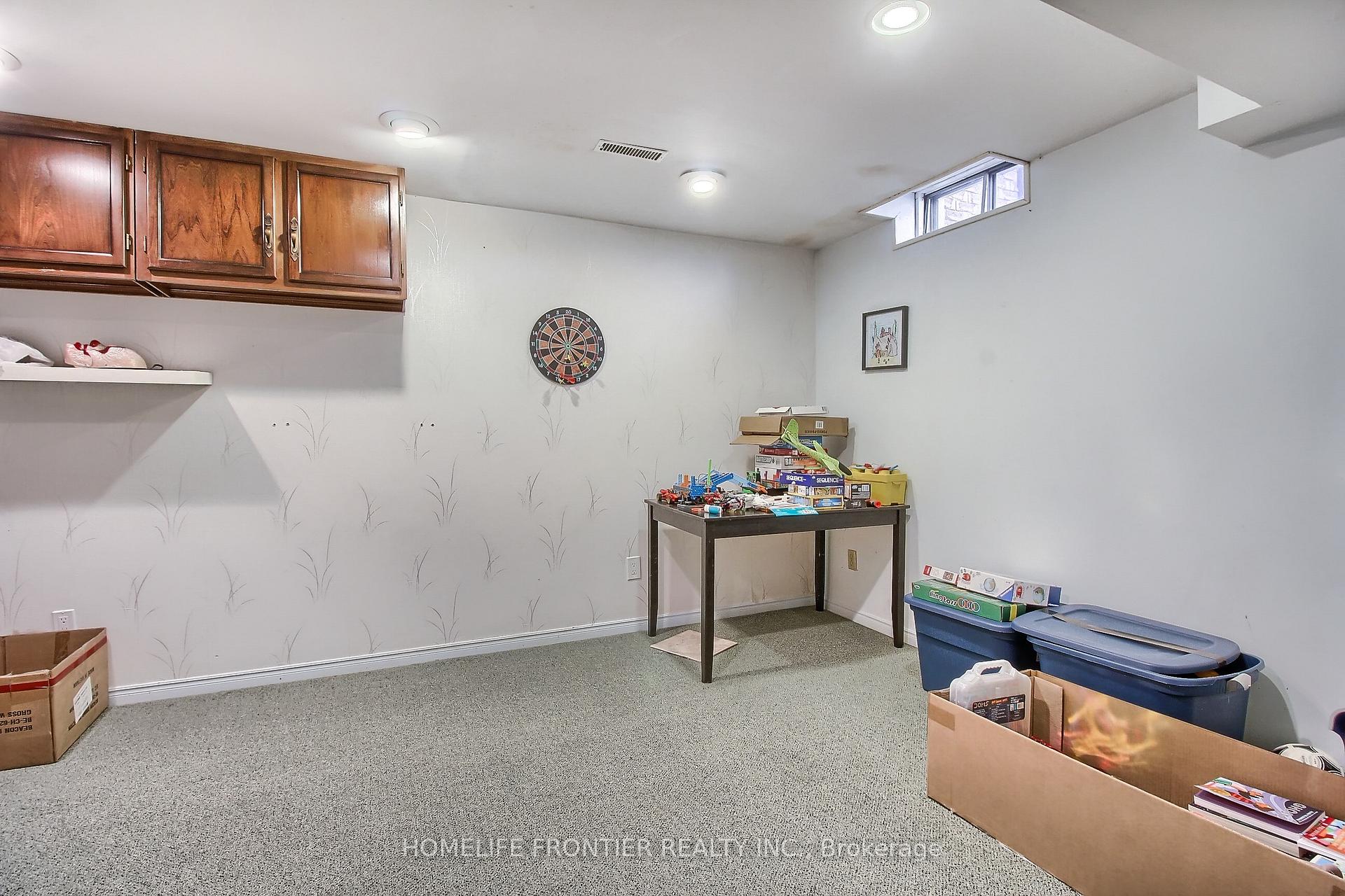 Photo 40 of 256 Ross Lane, Oakville, River Oaks — HOMEH