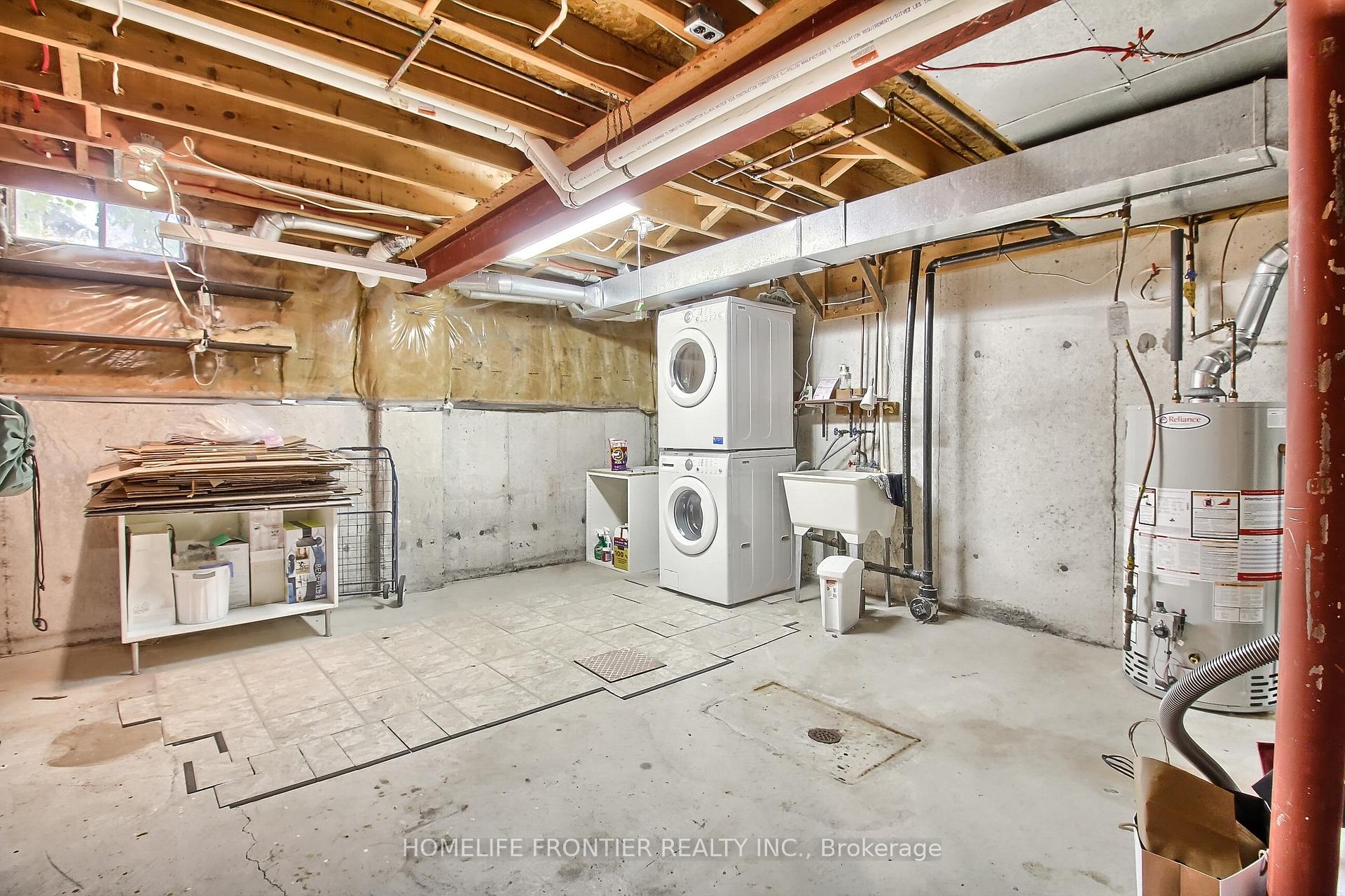 Photo 41 of 256 Ross Lane, Oakville, River Oaks — HOMEH
