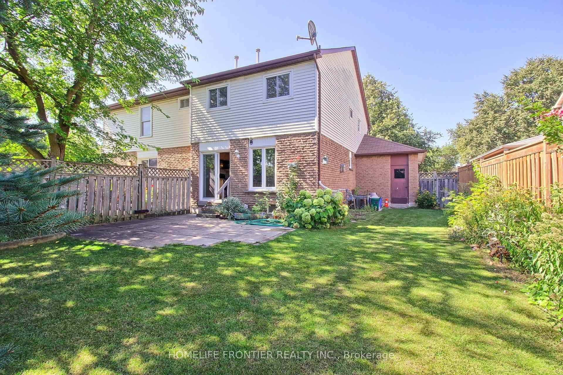 Photo 44 of 256 Ross Lane, Oakville, River Oaks — HOMEH