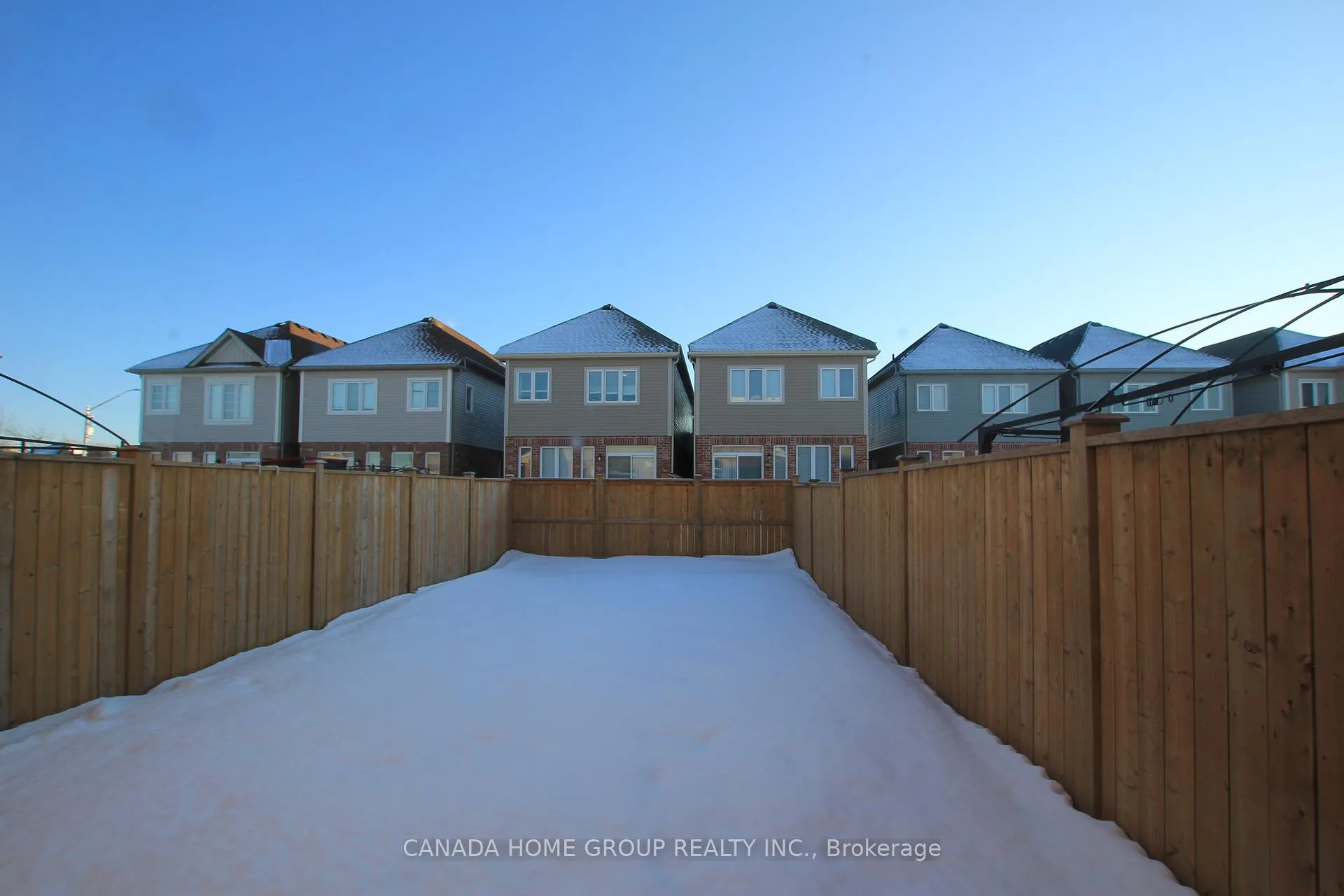 Photo 7 of 4324 Shuttleworth Drive, Niagara Falls, Lyons Creek — HOMEH