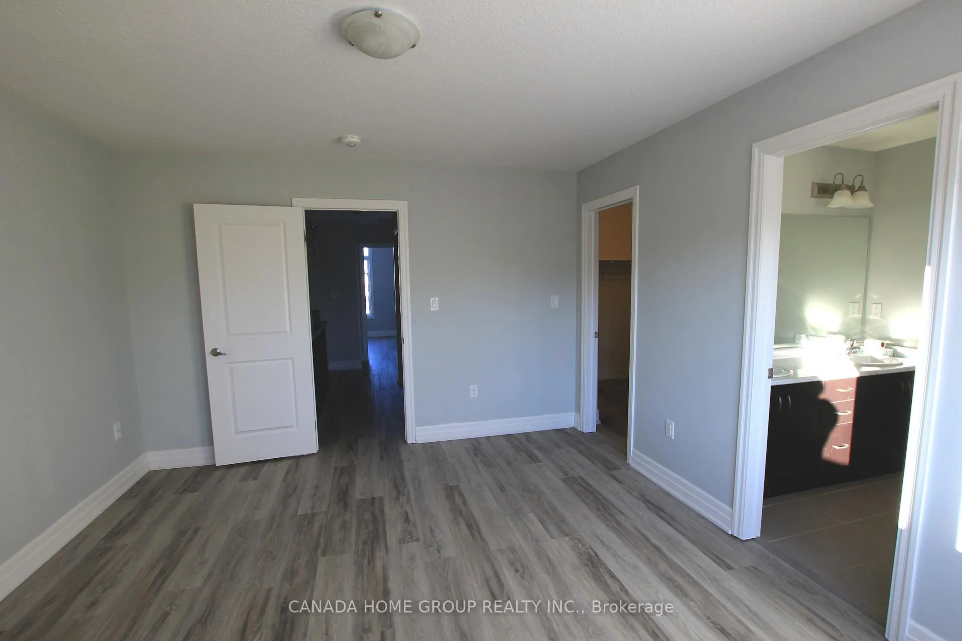 Photo 11 of 4324 Shuttleworth Drive, Niagara Falls, Lyons Creek — HOMEH