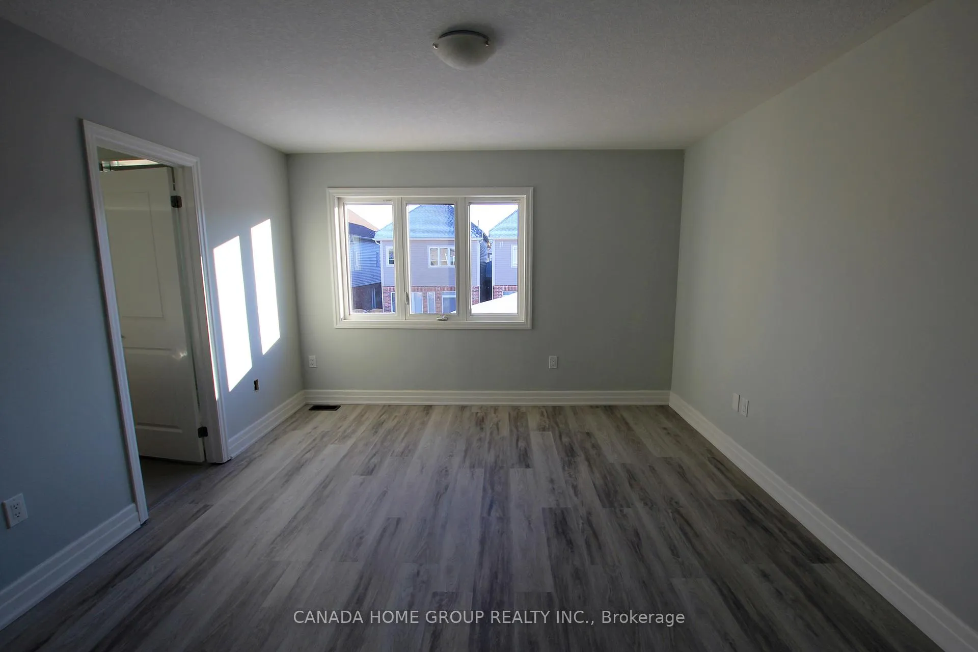 Photo 12 of 4324 Shuttleworth Drive, Niagara Falls, Lyons Creek — HOMEH