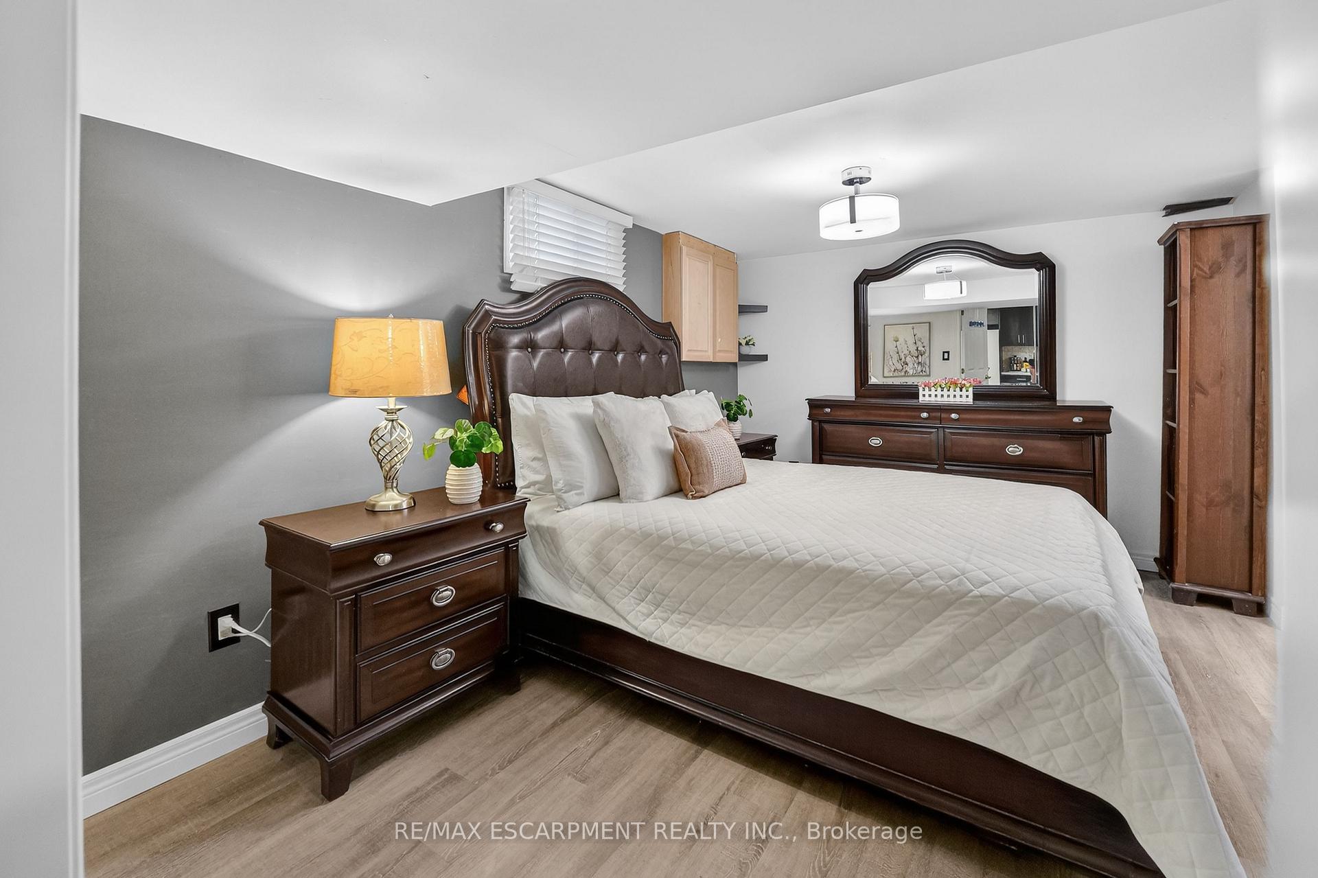 Photo 21 of 8162 Lynhurst Drive, Niagara Falls, West Wood — HOMEH