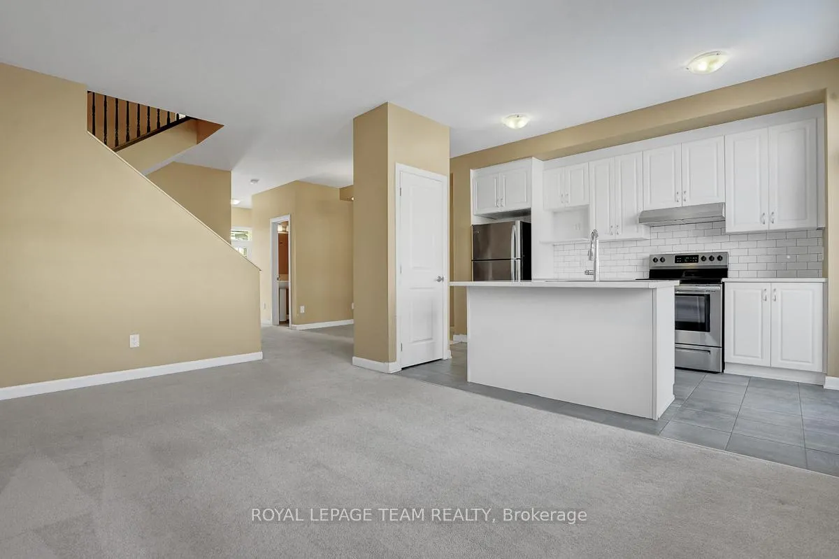 Photo 13 of 545 Decoeur Drive, Ottawa, Avalon West — HOMEH
