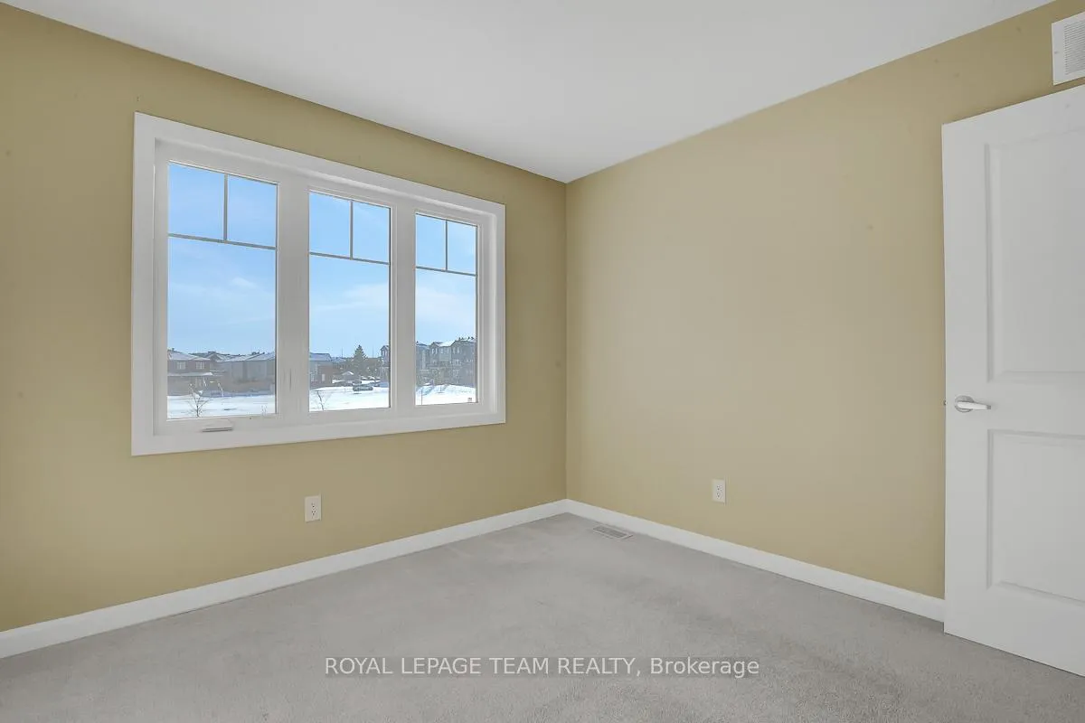 Photo 32 of 545 Decoeur Drive, Ottawa, Avalon West — HOMEH