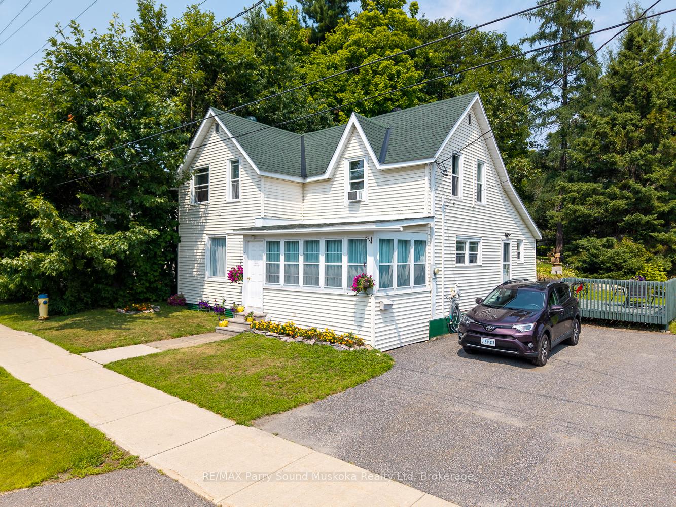 Photo 1 of 49 Cascade Street, Parry Sound — HOMEH