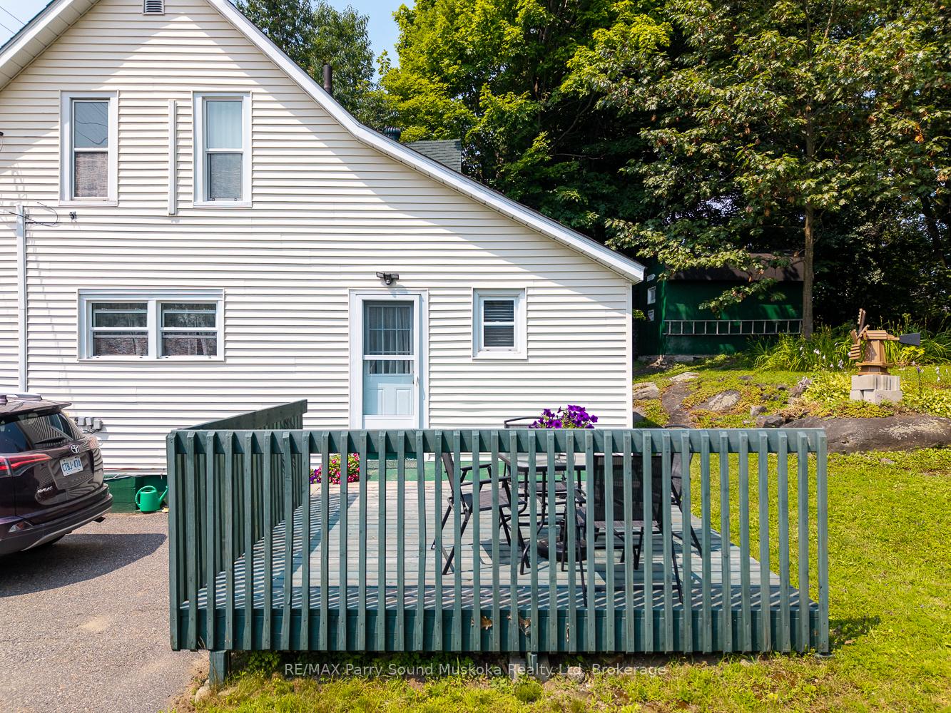 Photo 3 of 49 Cascade Street, Parry Sound — HOMEH