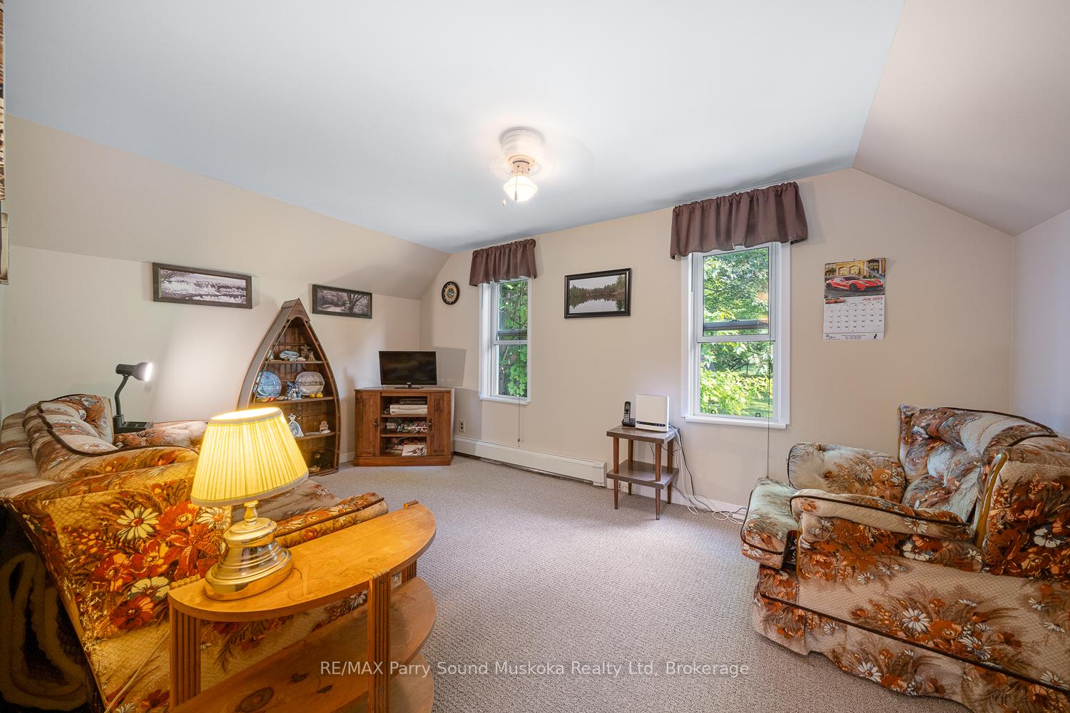 Photo 33 of 49 Cascade Street, Parry Sound — HOMEH