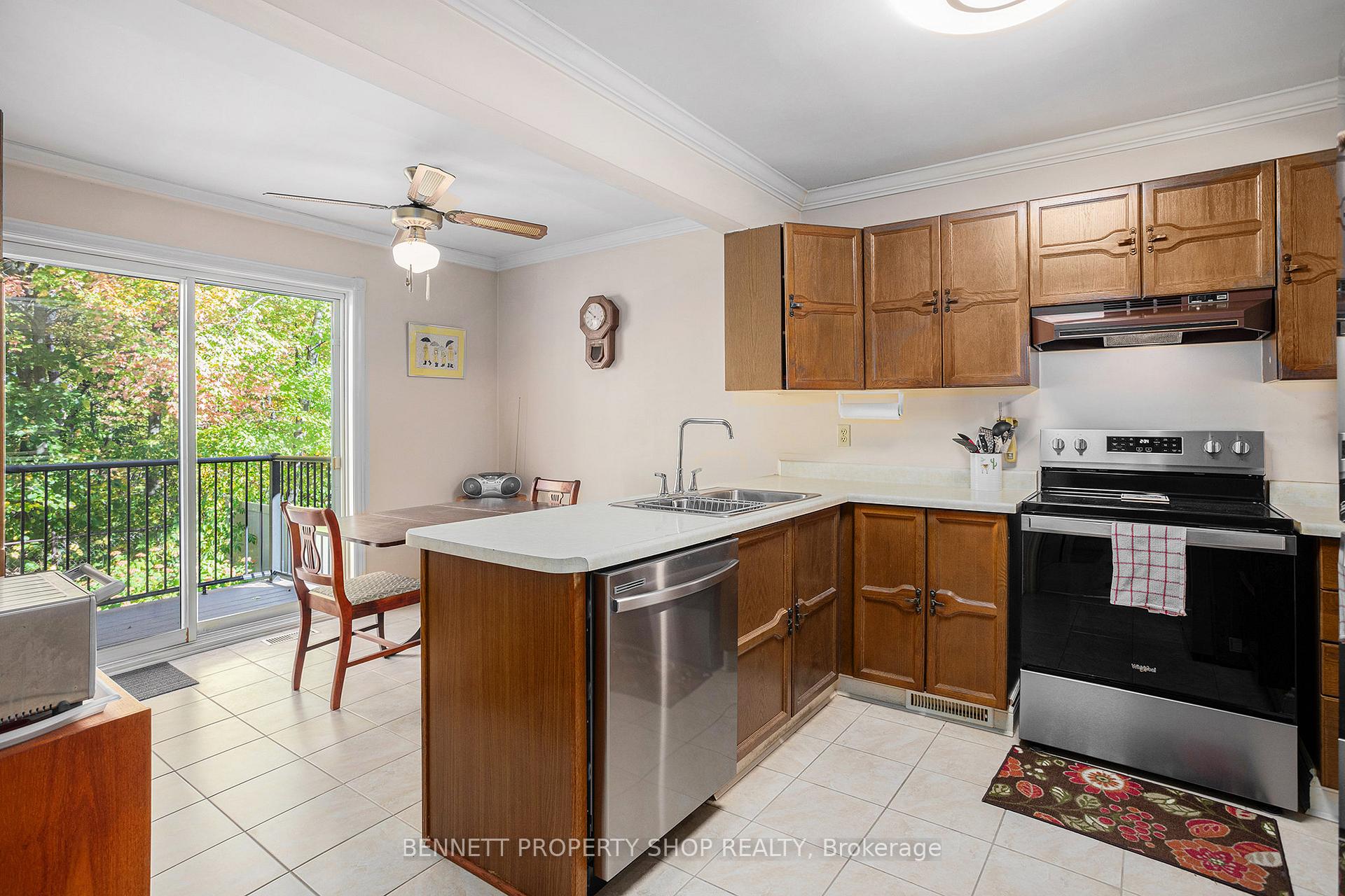 Photo 4 of 1717 Des Perdrix Crescent, Ottawa, Orleans/Sunridge — HOMEH