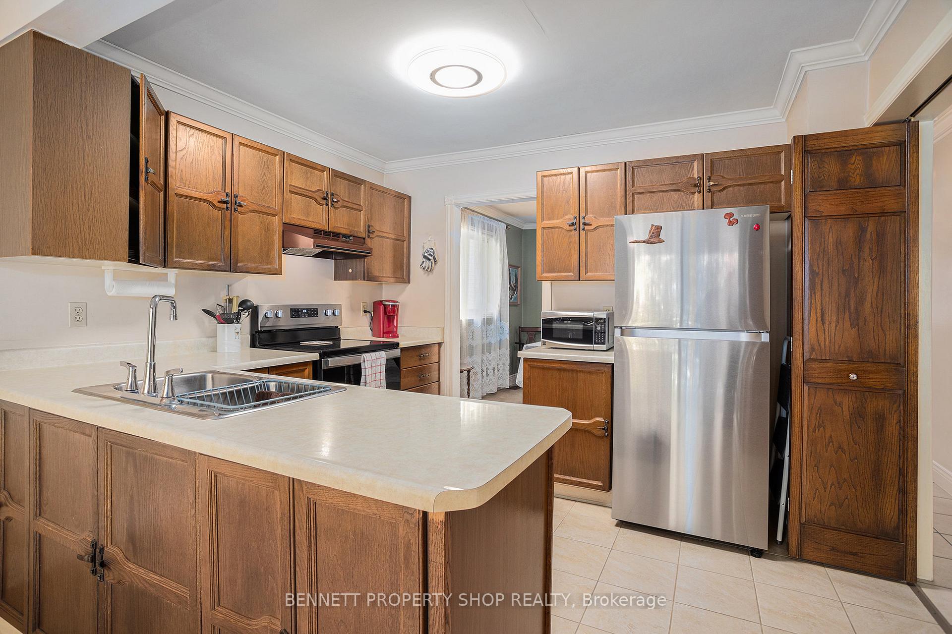 Photo 5 of 1717 Des Perdrix Crescent, Ottawa, Orleans/Sunridge — HOMEH