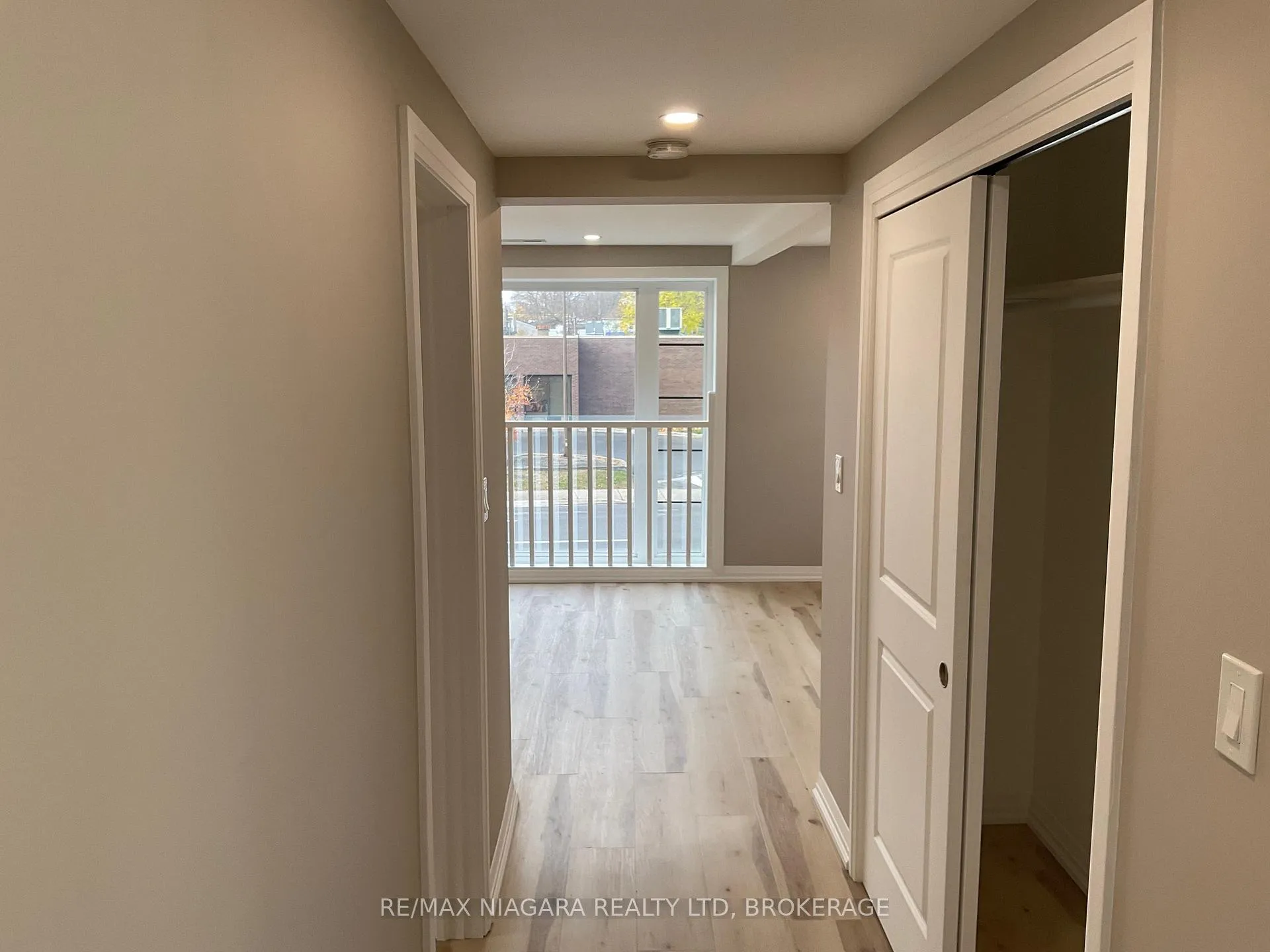 Photo 6 of 3976 Portage Road, Niagara Falls, Church's Lane — HOMEH