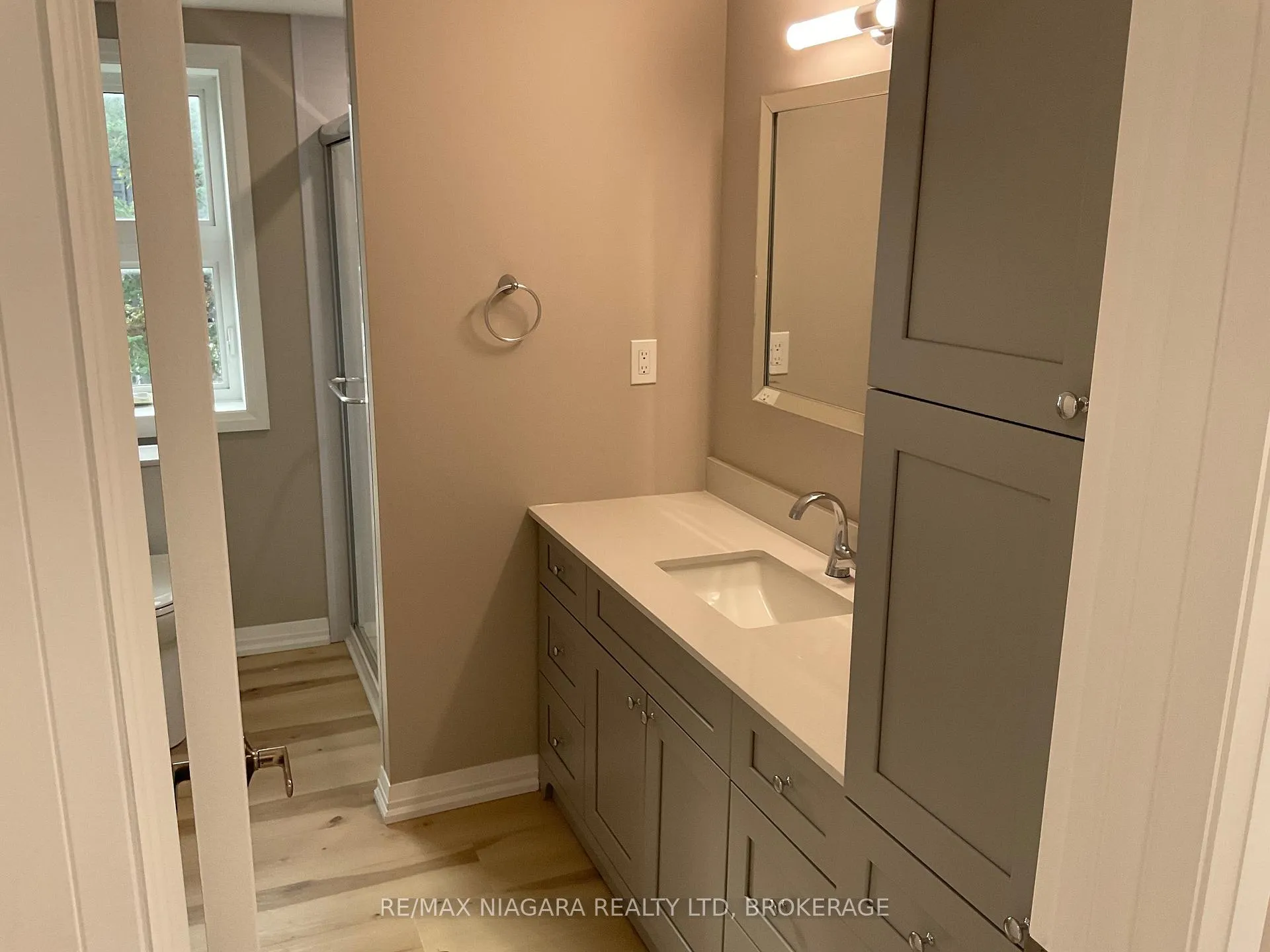 Photo 7 of 3976 Portage Road, Niagara Falls, Church's Lane — HOMEH