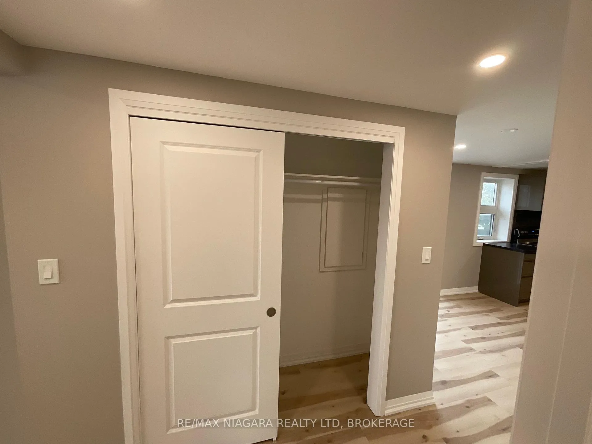 Photo 12 of 3976 Portage Road, Niagara Falls, Church's Lane — HOMEH