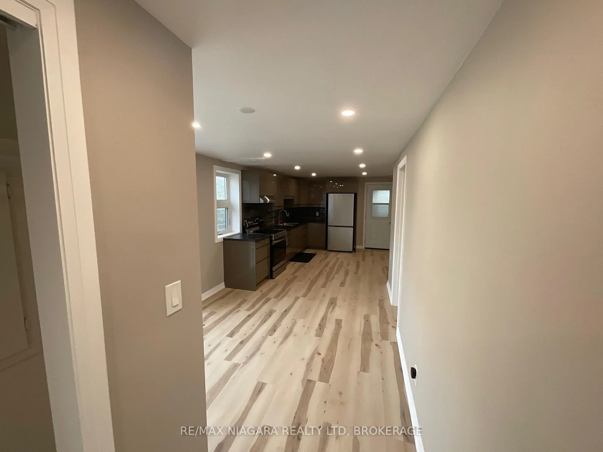 Photo 13 of 3976 Portage Road, Niagara Falls, Church's Lane — HOMEH