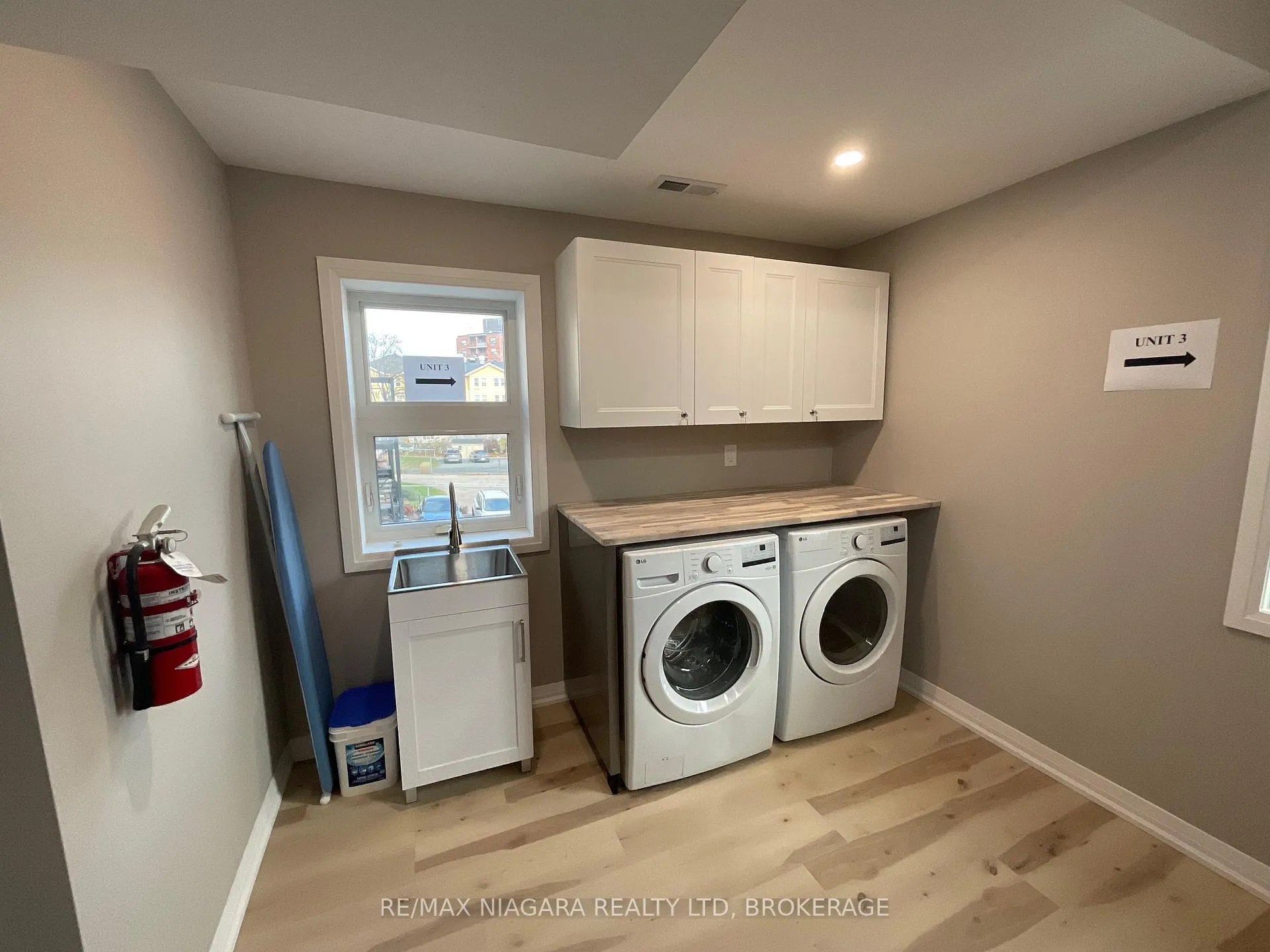 Photo 19 of 3976 Portage Road, Niagara Falls, Church's Lane — HOMEH