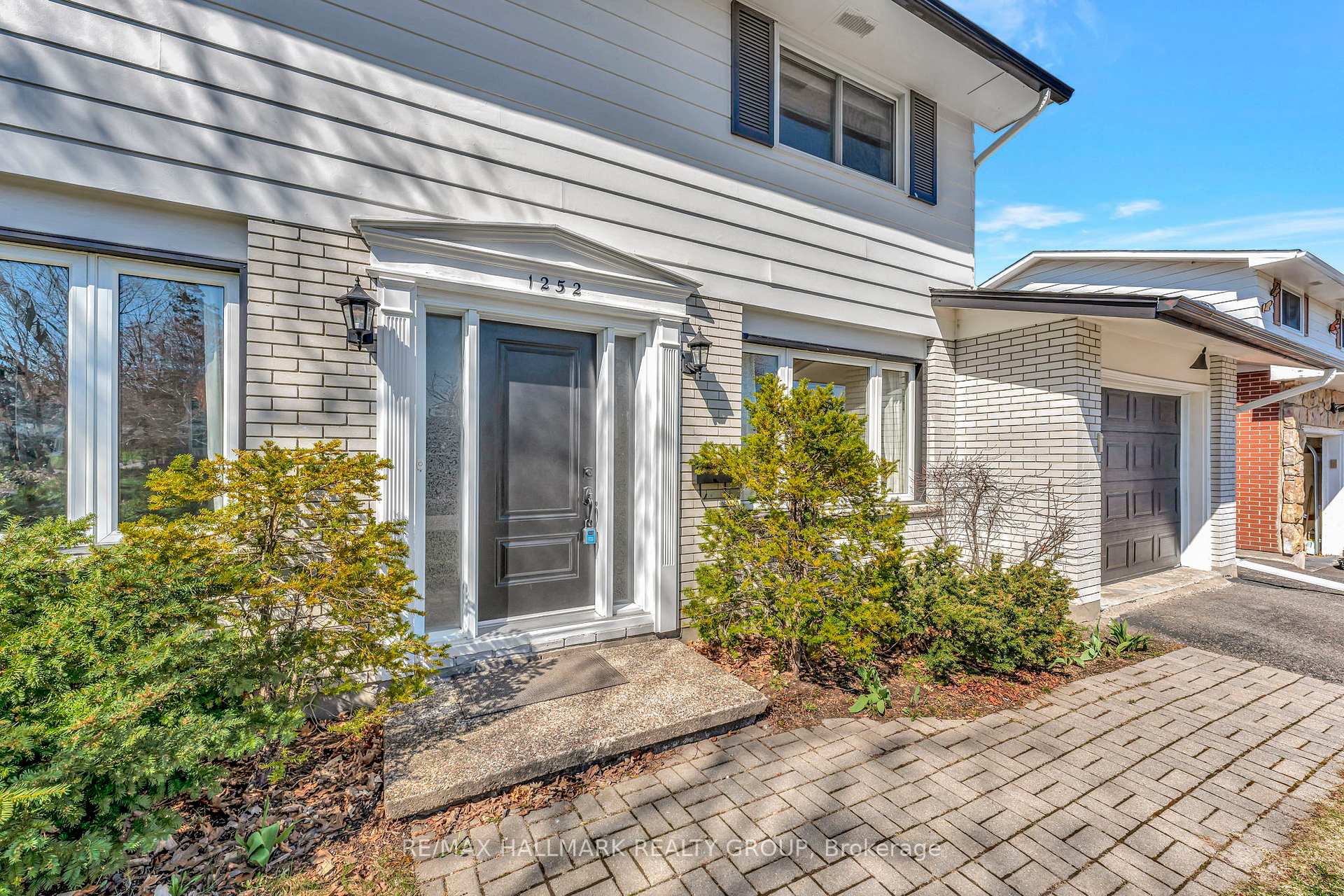 Photo 2 of 1252 Morrison Drive, Ottawa, Redwood Park — HOMEH