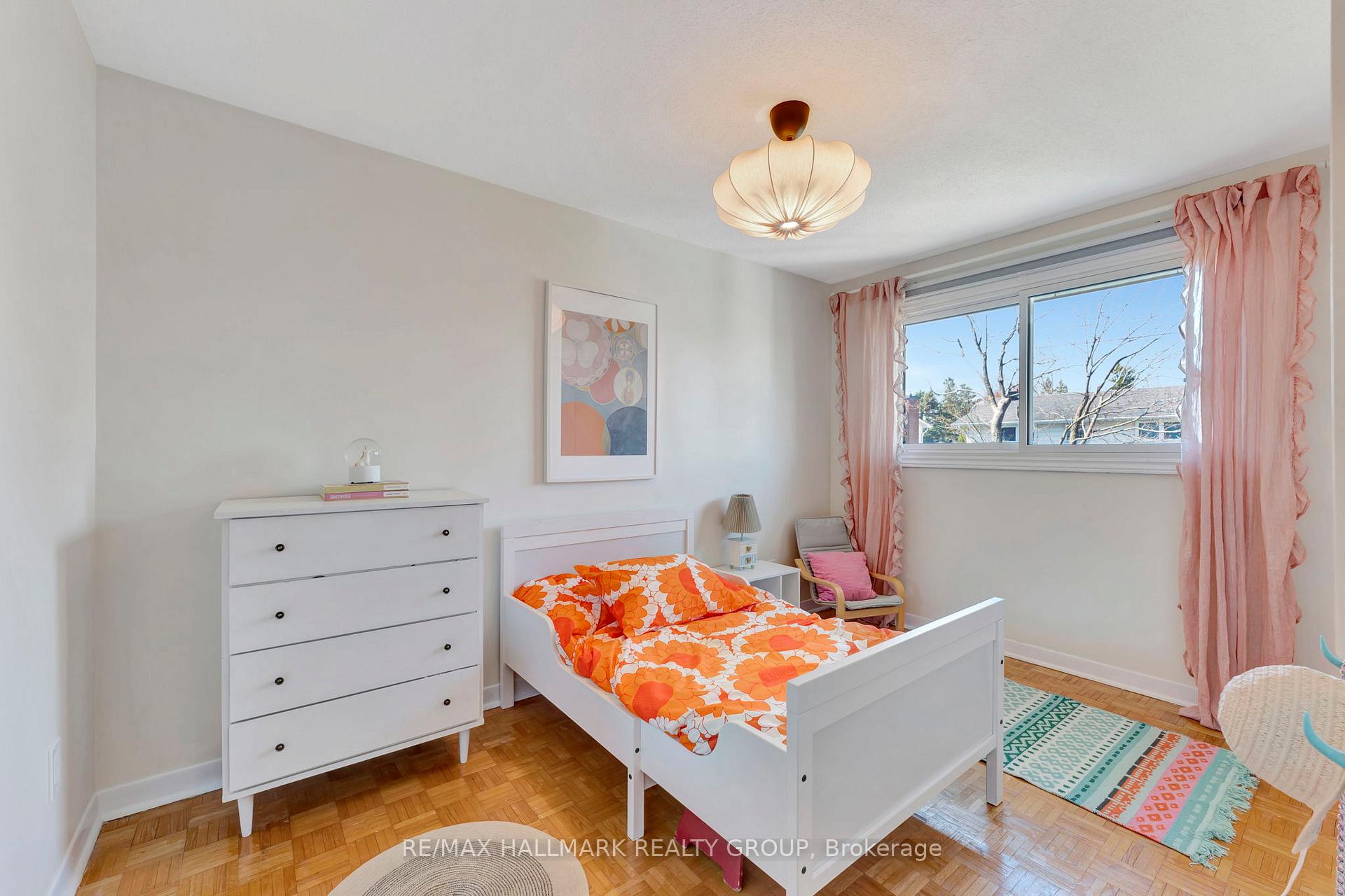 Photo 17 of 1252 Morrison Drive, Ottawa, Redwood Park — HOMEH