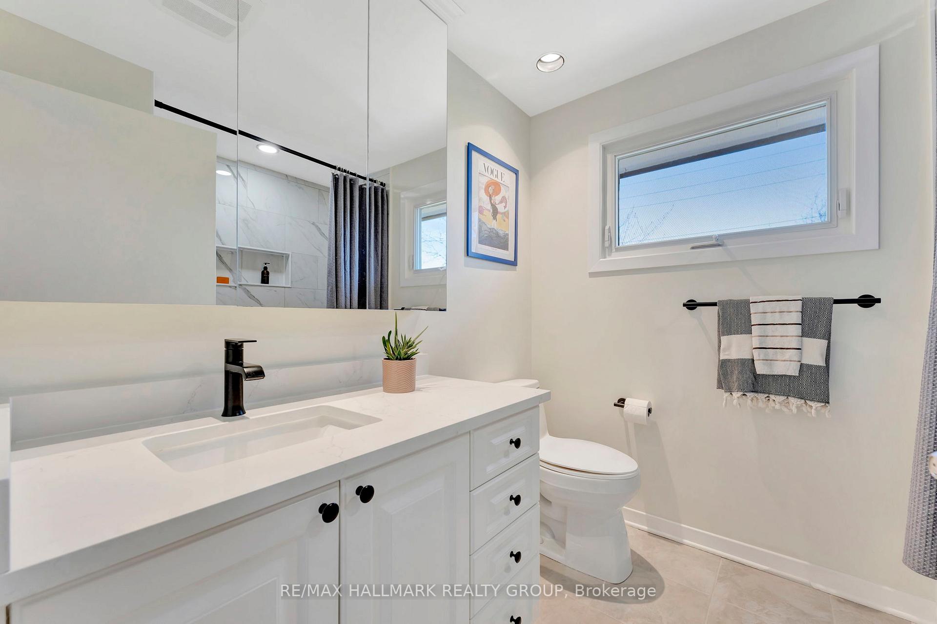 Photo 18 of 1252 Morrison Drive, Ottawa, Redwood Park — HOMEH