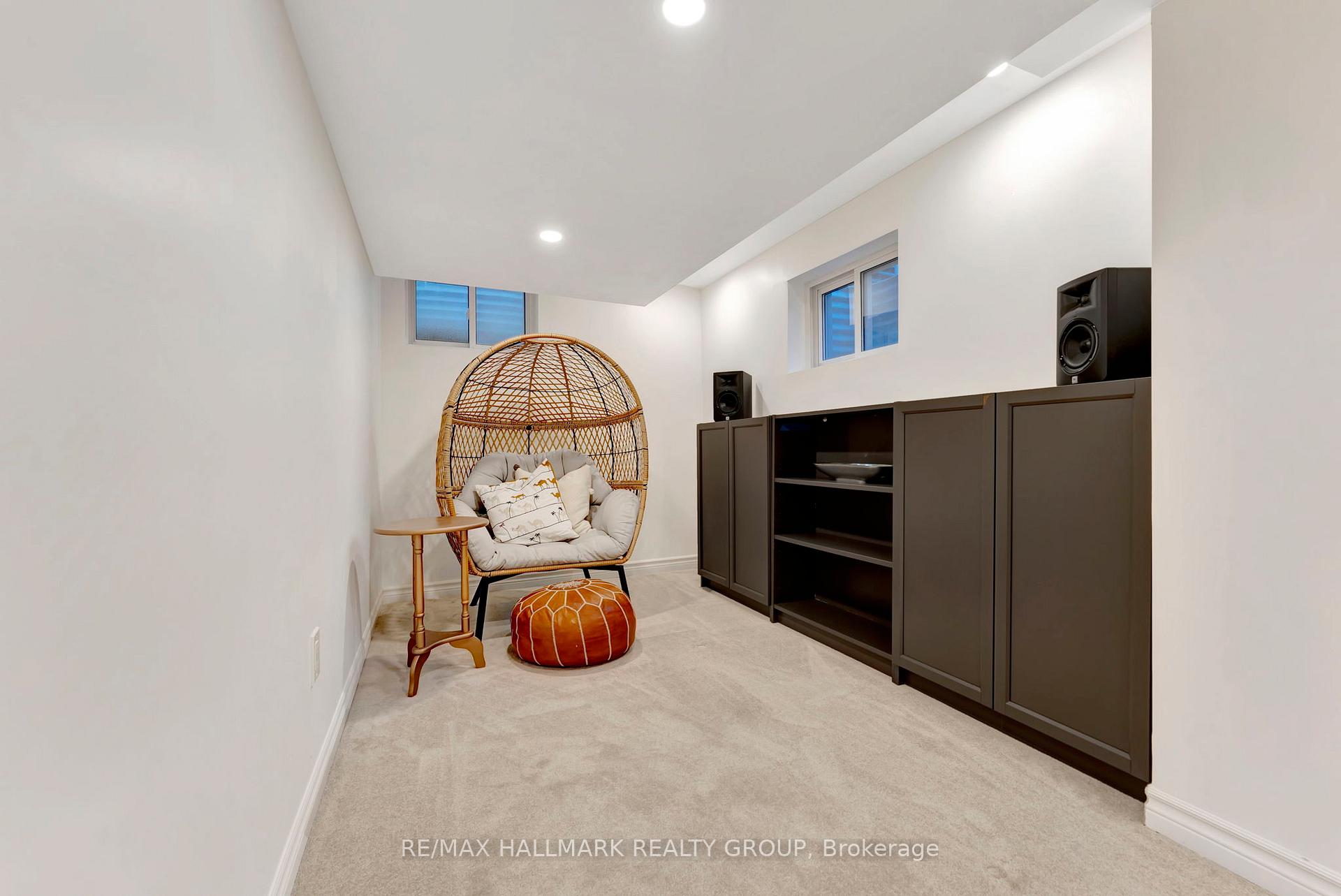 Photo 23 of 1252 Morrison Drive, Ottawa, Redwood Park — HOMEH