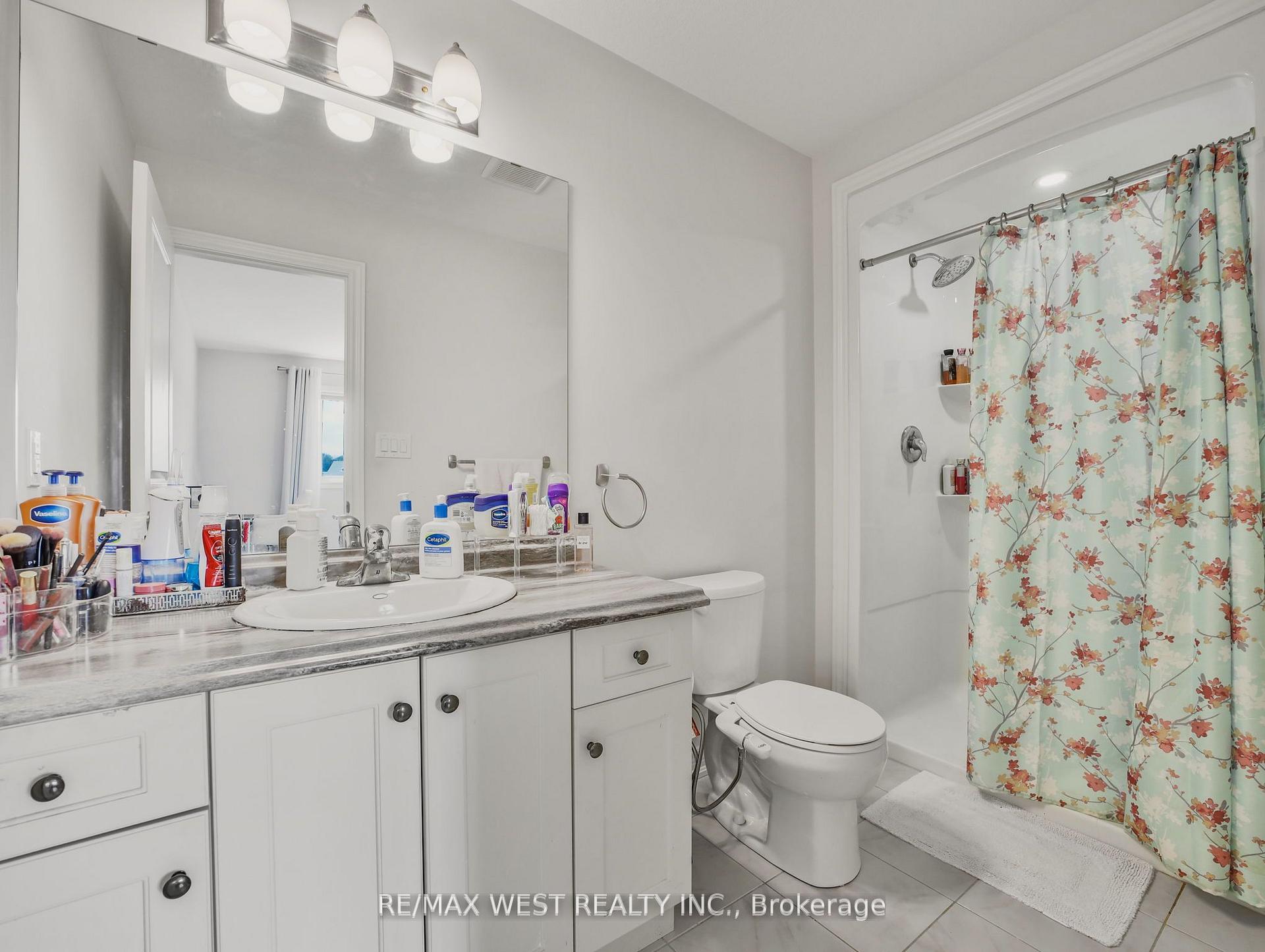 Photo 12 of 5632 Osprey Avenue, Niagara Falls, Forestview — HOMEH