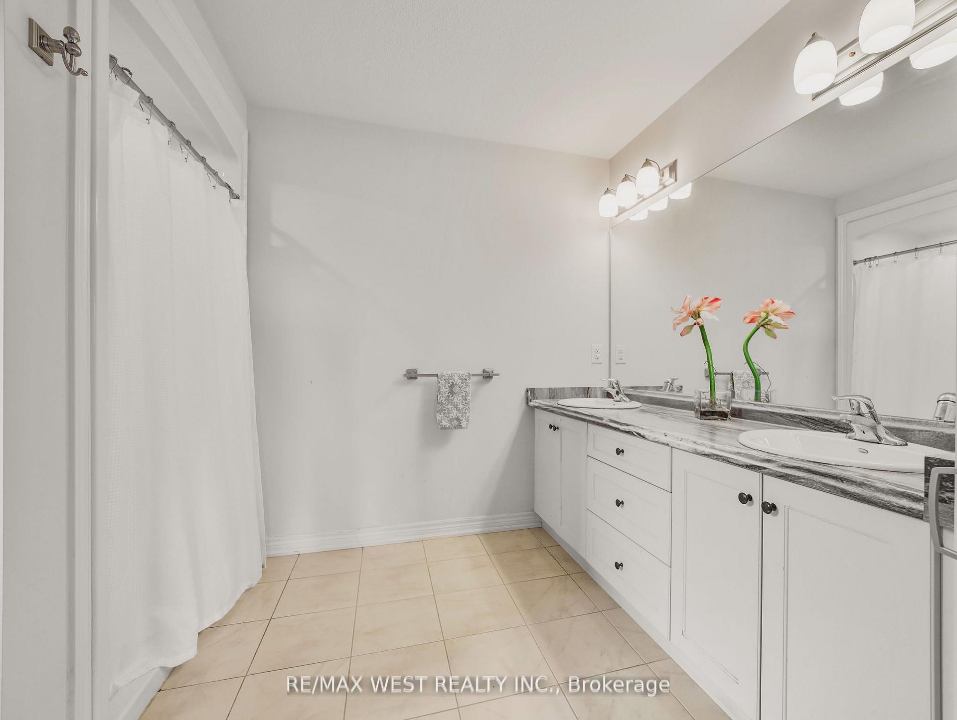 Photo 14 of 5632 Osprey Avenue, Niagara Falls, Forestview — HOMEH