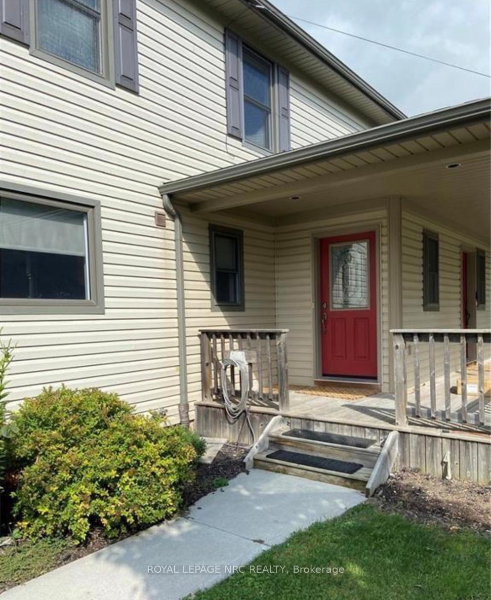 Photo 2 of Unit Back Unit, 1584 Lookout Street, Pelham, Fonthill — HOMEH