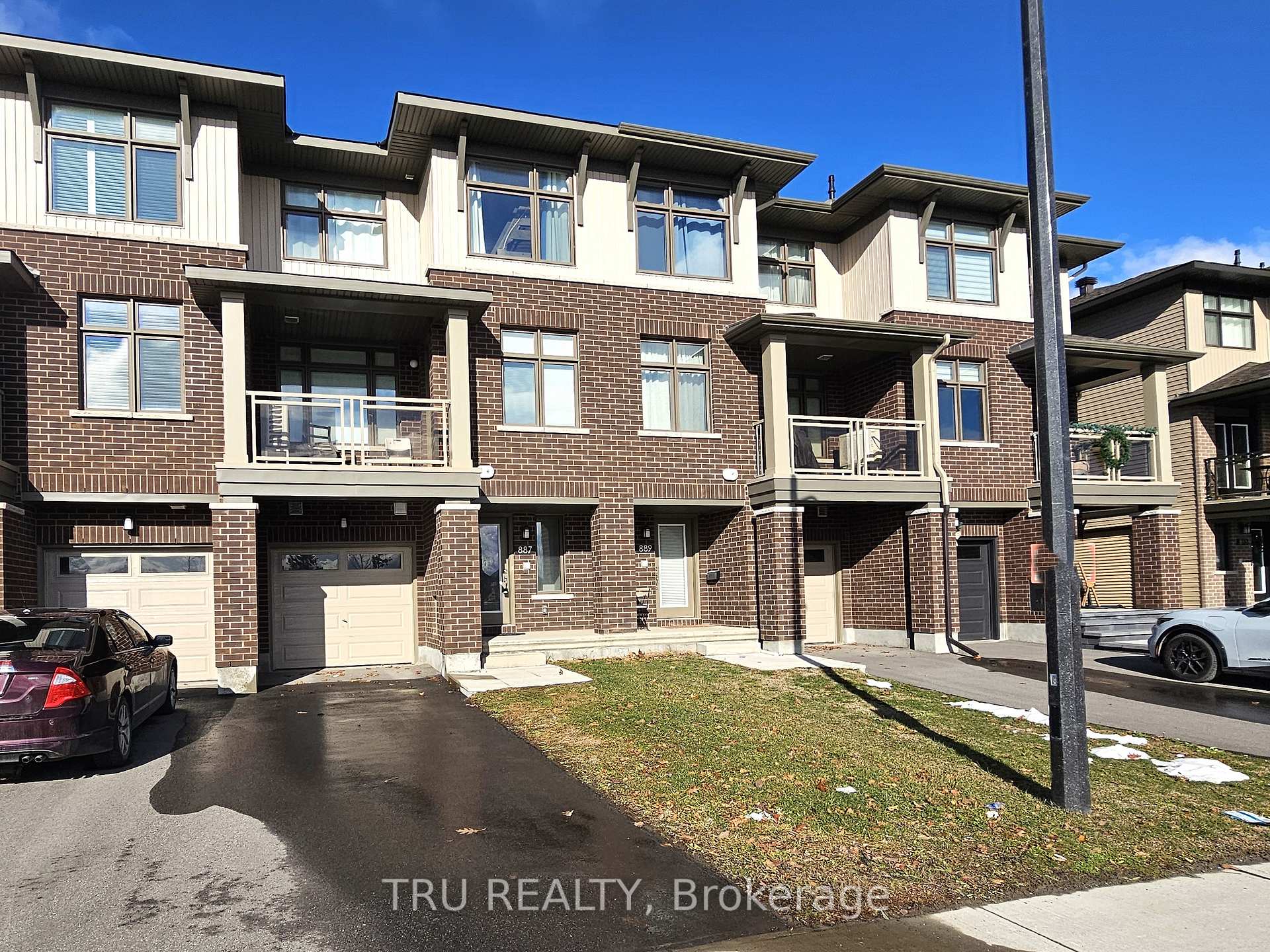 Photo 2 of 887 Couloir Road, Ottawa, Mer Bleue/Bradley Estates/Anderson Park — HOMEH