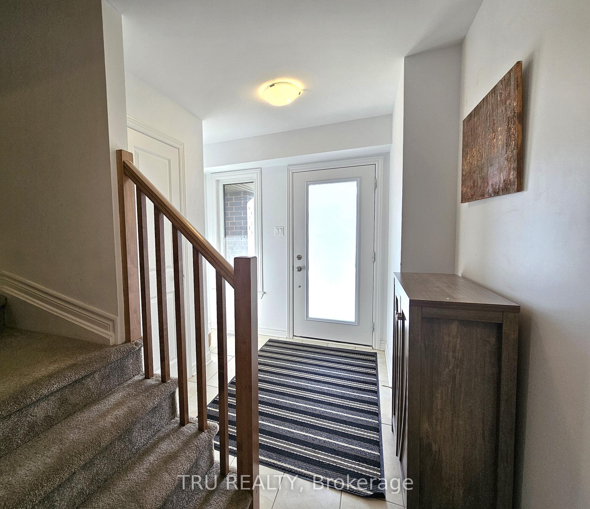 Photo 4 of 887 Couloir Road, Ottawa, Mer Bleue/Bradley Estates/Anderson Park — HOMEH