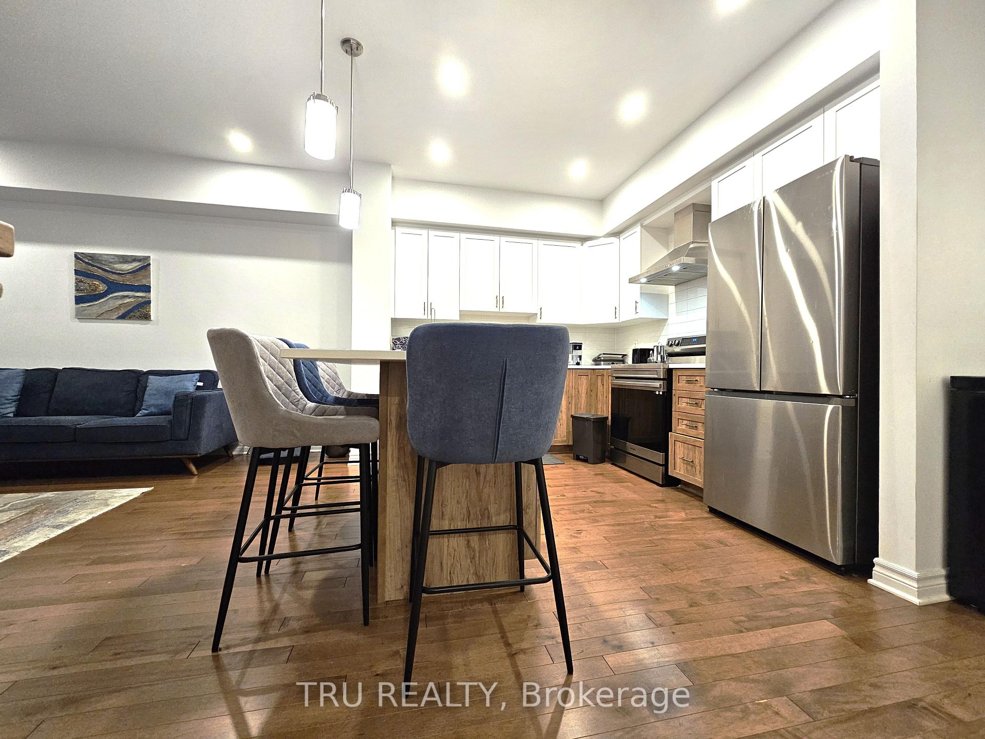 Photo 5 of 887 Couloir Road, Ottawa, Mer Bleue/Bradley Estates/Anderson Park — HOMEH