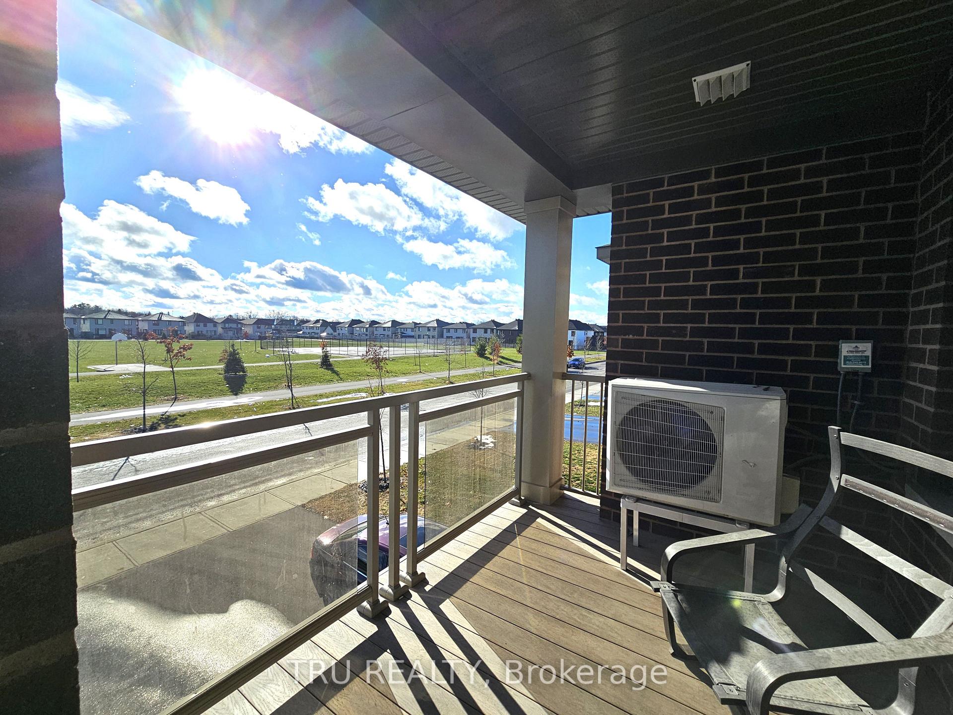 Photo 12 of 887 Couloir Road, Ottawa, Mer Bleue/Bradley Estates/Anderson Park — HOMEH