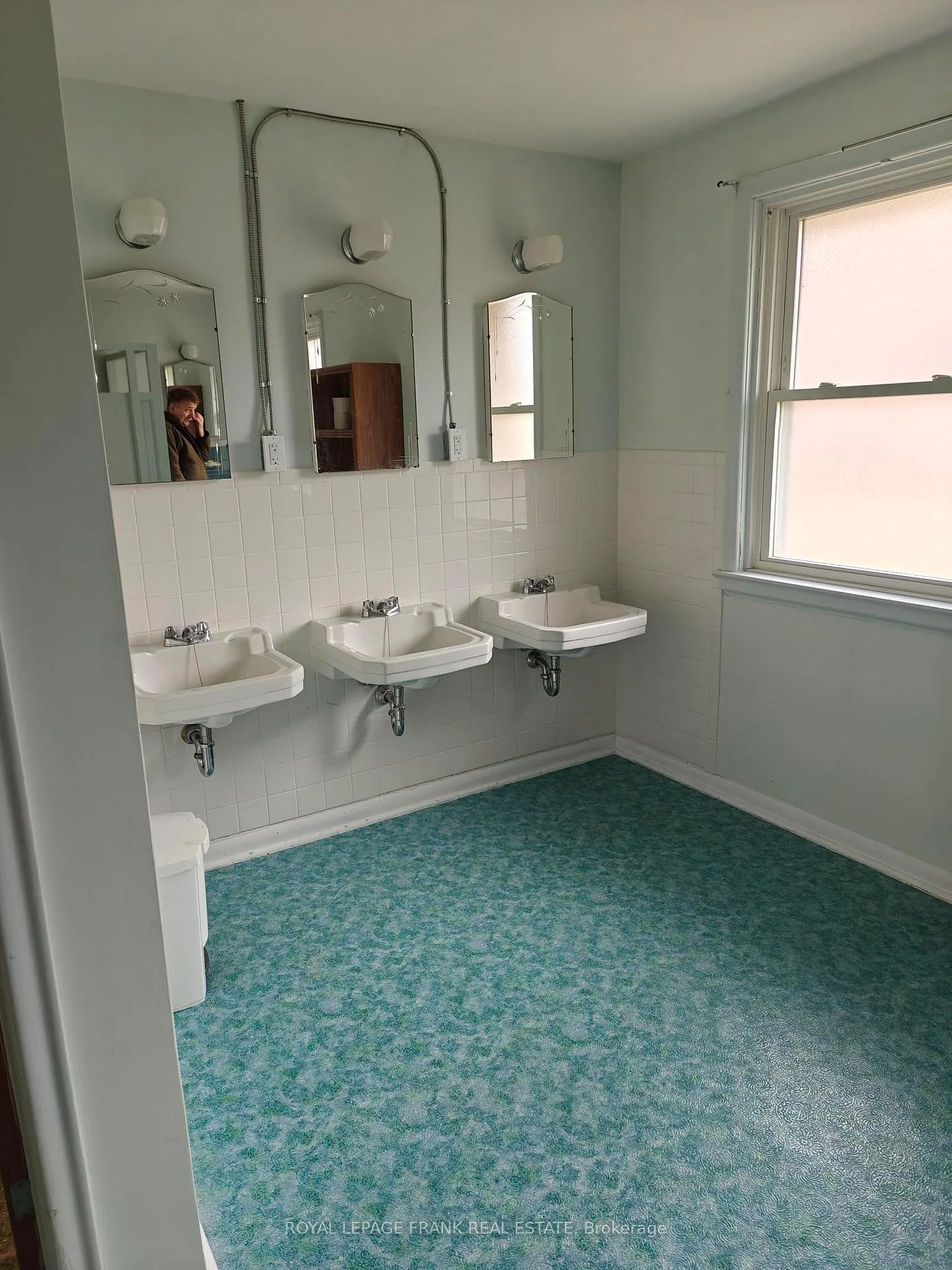Photo 6 of Unit #2, 374 Central Park Boulevard S, Oshawa, Central — HOMEH