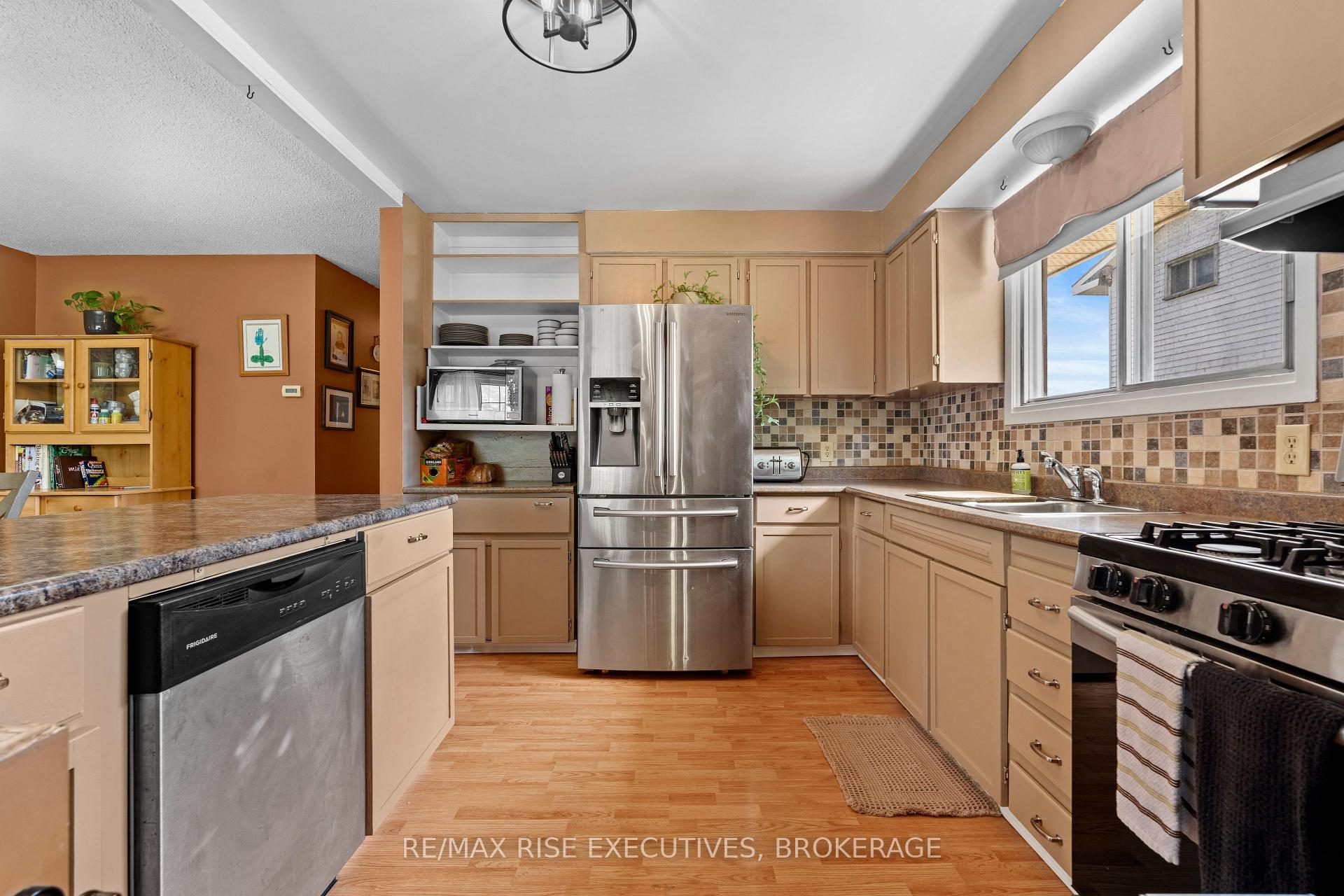 Photo 10 of 67 Wycliffe Crescent, Kingston, East of Sir John A. Blvd — HOMEH