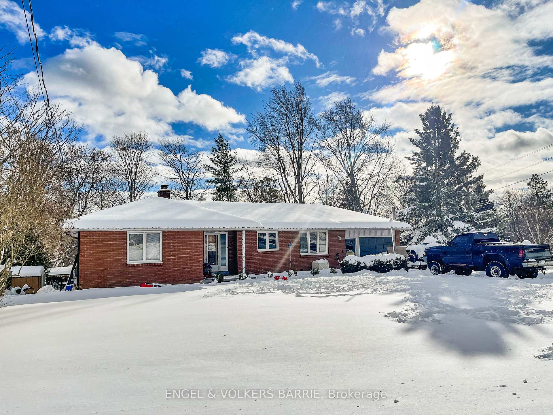 Photo 1 of Unit Lower, 7 Ridge Road E, Oro-Medonte, Rural Oro-Medonte — HOMEH